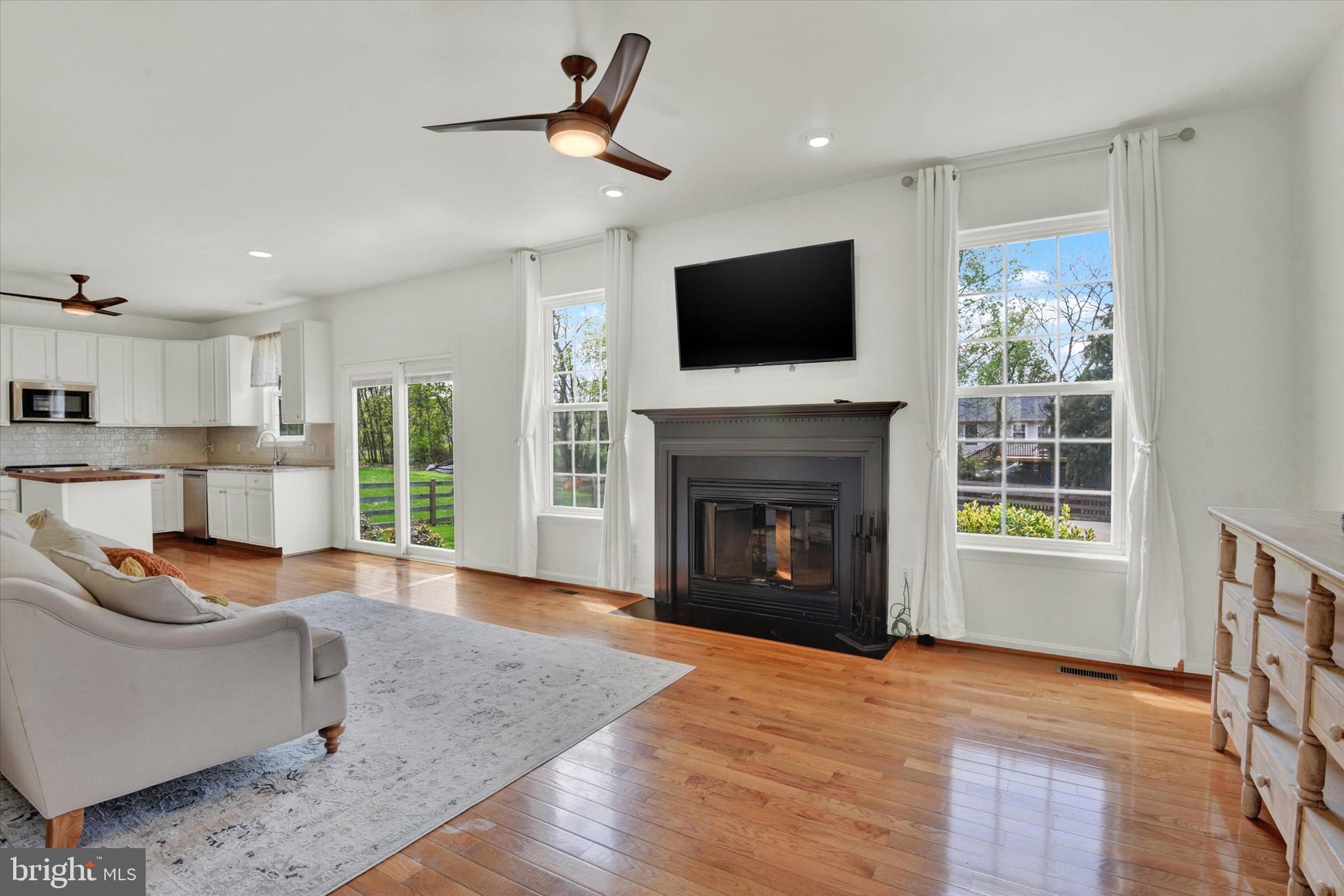 MEADOWBROOK - Residential