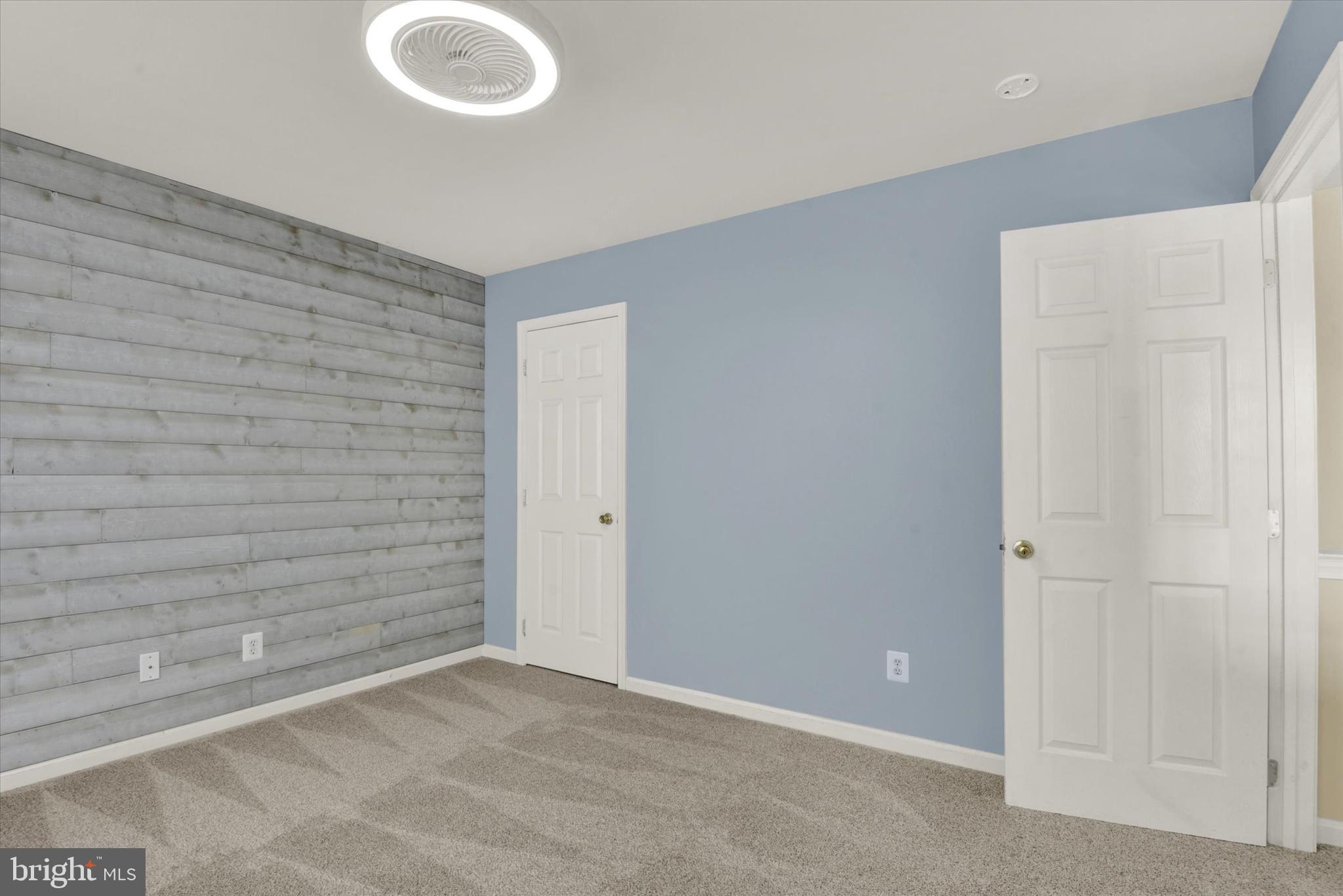 MEADOWBROOK - Residential