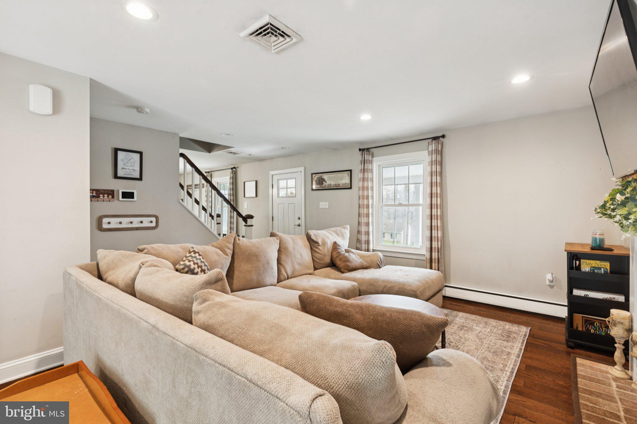 WEAVERS POND - Residential