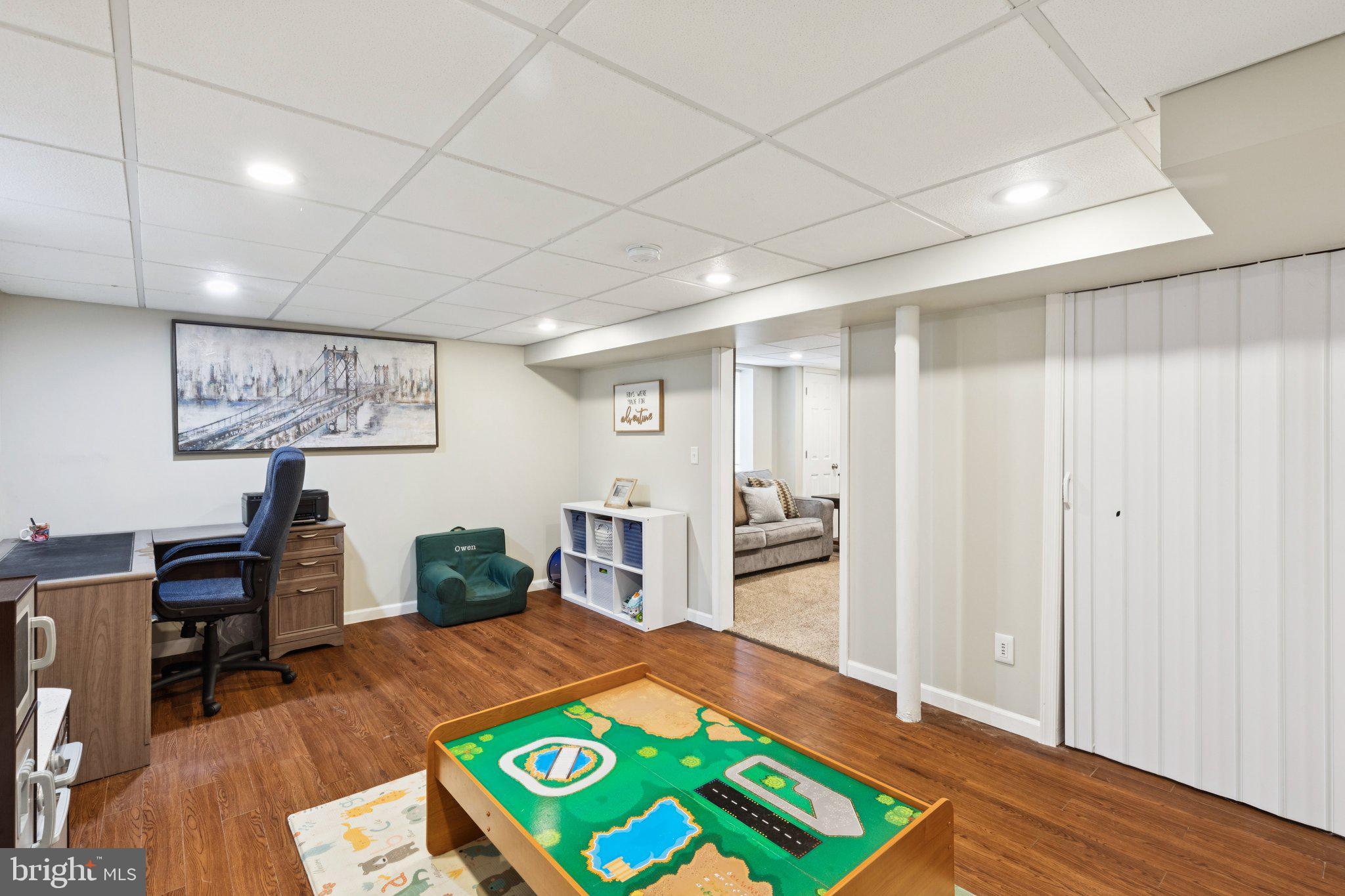 WEAVERS POND - Residential