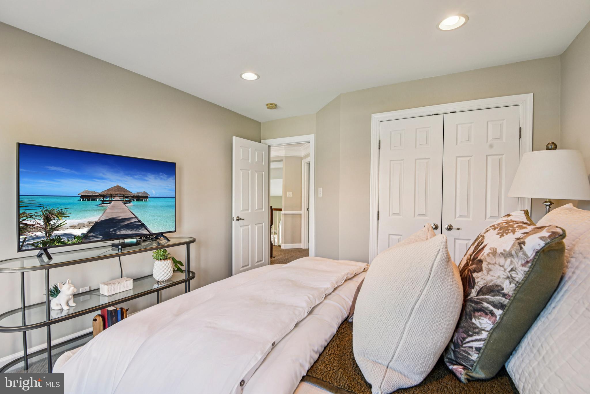 WATERBURY FOREST - Residential