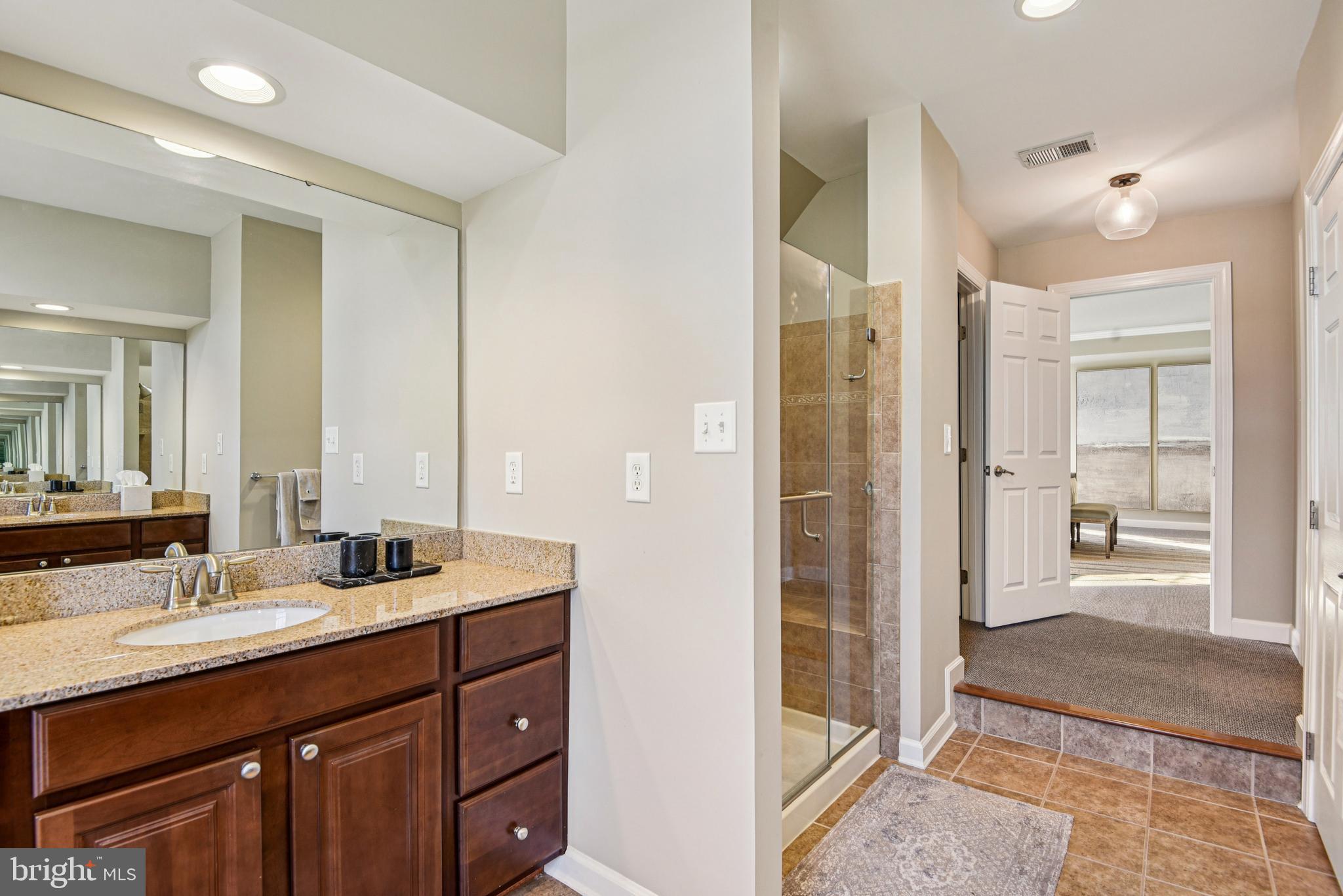 WATERBURY FOREST - Residential