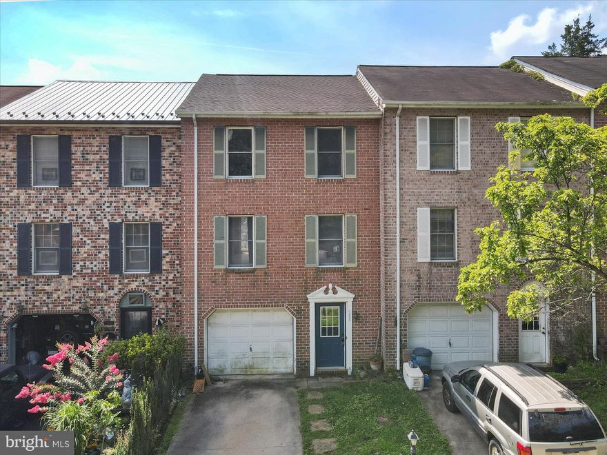 Rare opportunity in sought-after Harpers Ferry--a home for less than $200k! So much potential for anyone who wants to put in a little elbow grease and get a great return on investment. Close to historic downtown Harpers Ferry.  You can enjoy easy access to the Appalachian Trail, local restaurants, and stunning views. Roof  was replaced in 2018. Priced to sell! Cash, conventional, or rehab loan only. Selling as-is.