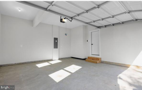 WESTELEE - Residential Lease