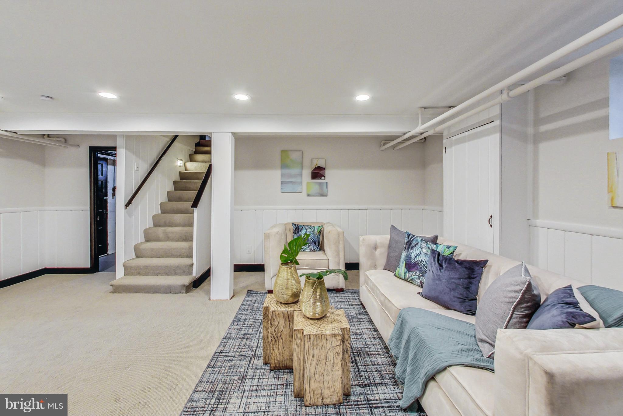 INDIAN SPRING PARK - Residential