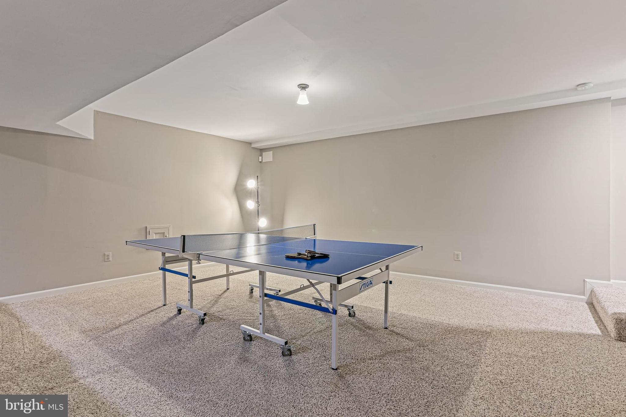 TRIADELPHIA WOODS - Residential