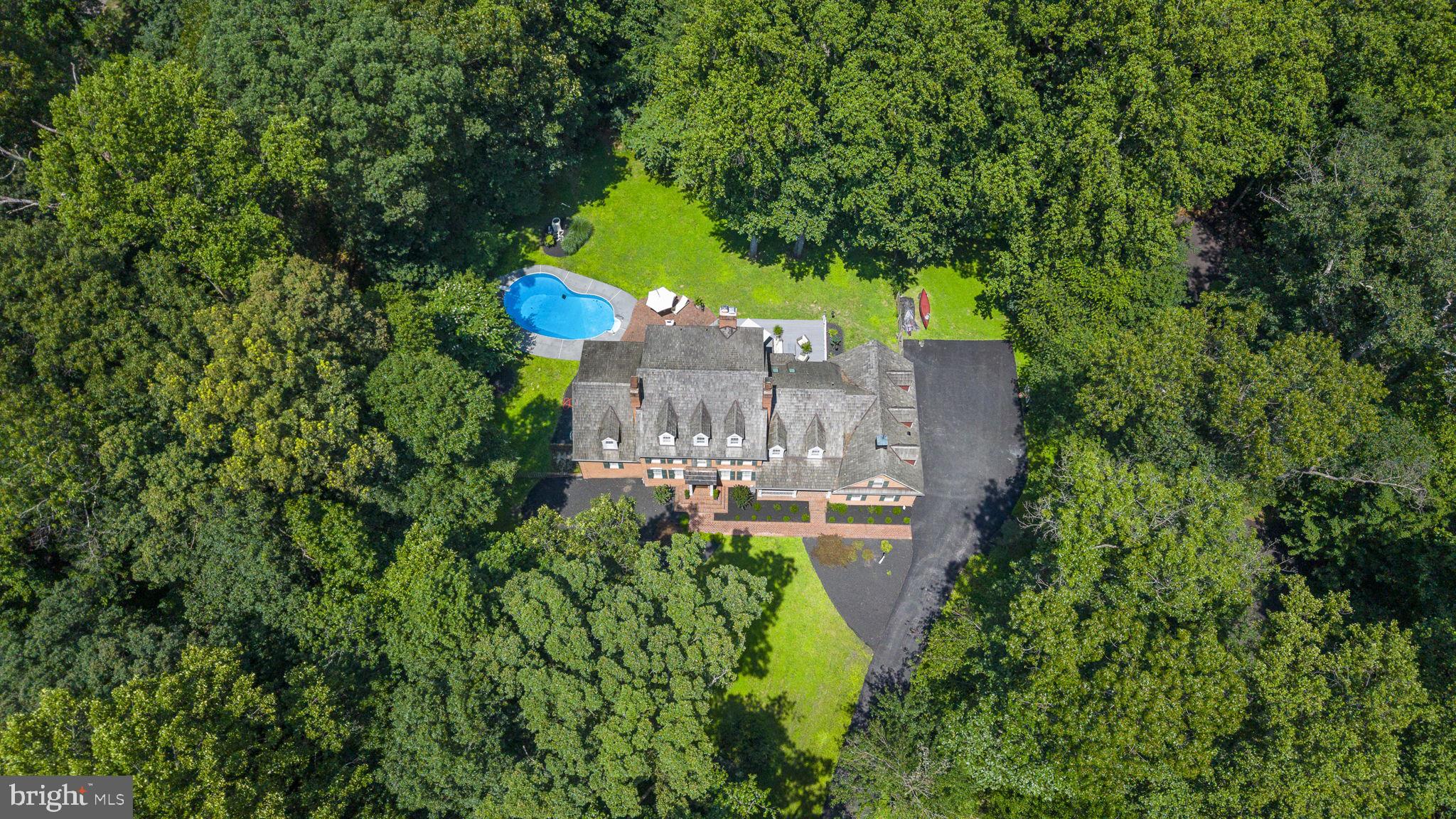 TRIADELPHIA WOODS - Residential