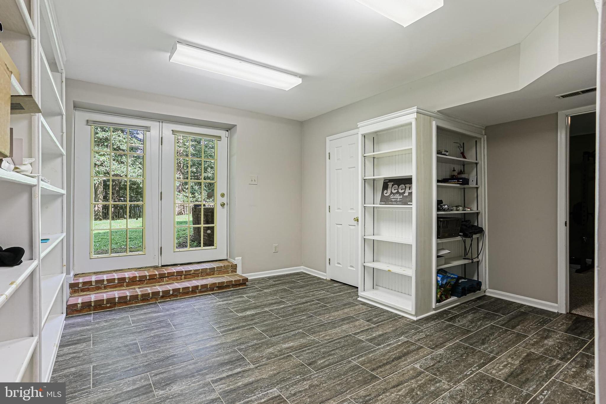 TRIADELPHIA WOODS - Residential