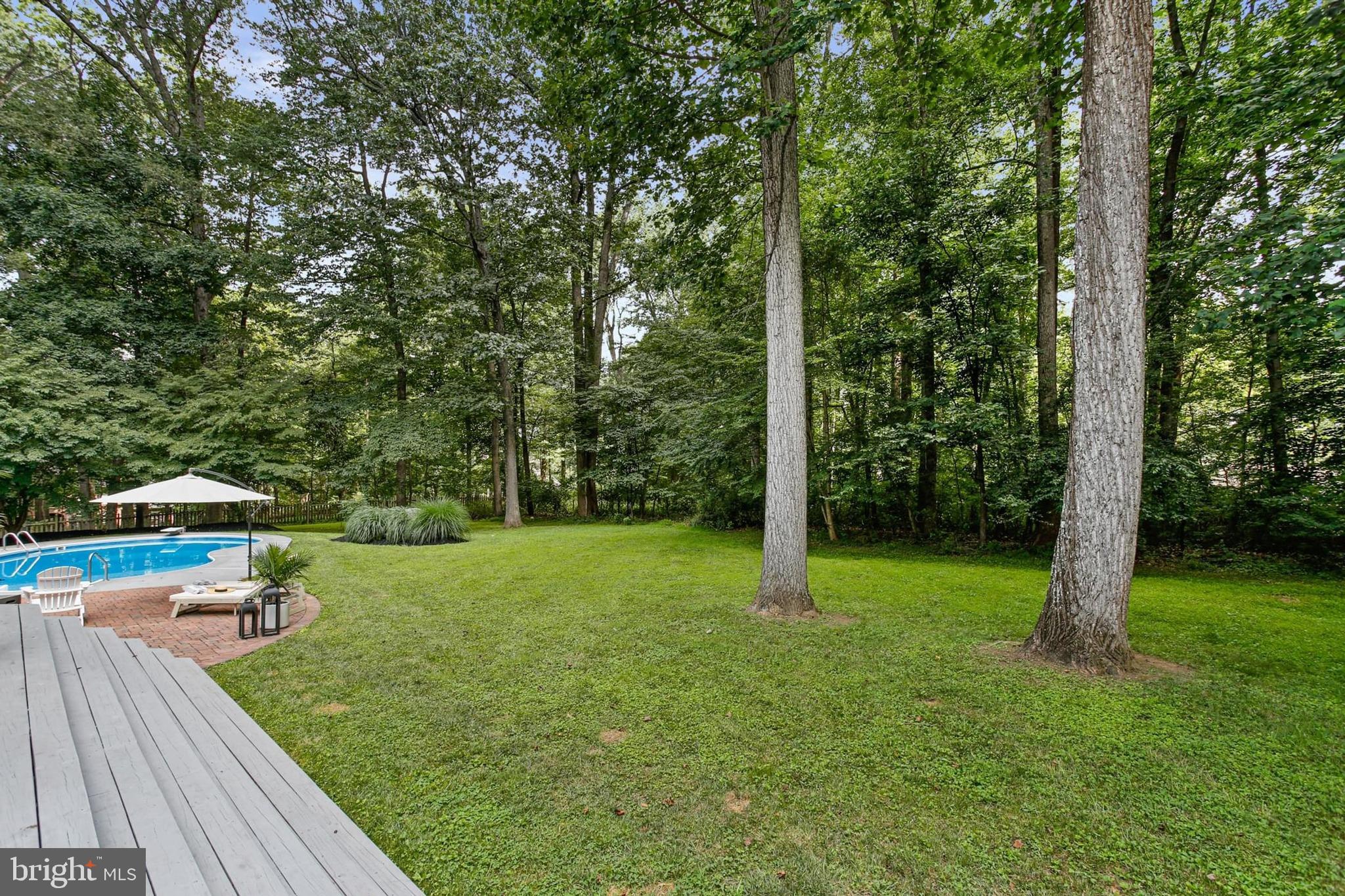 TRIADELPHIA WOODS - Residential