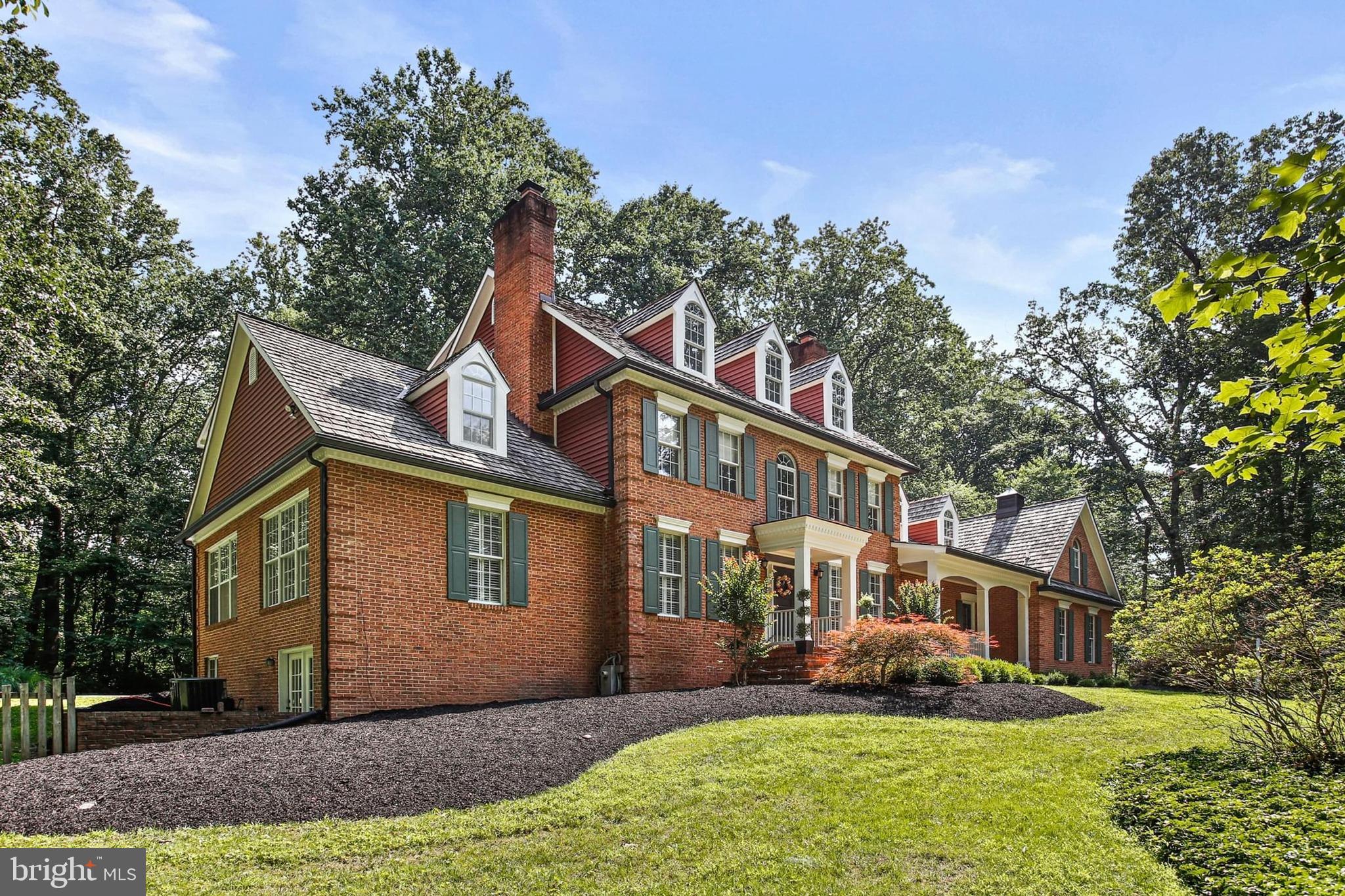 TRIADELPHIA WOODS - Residential