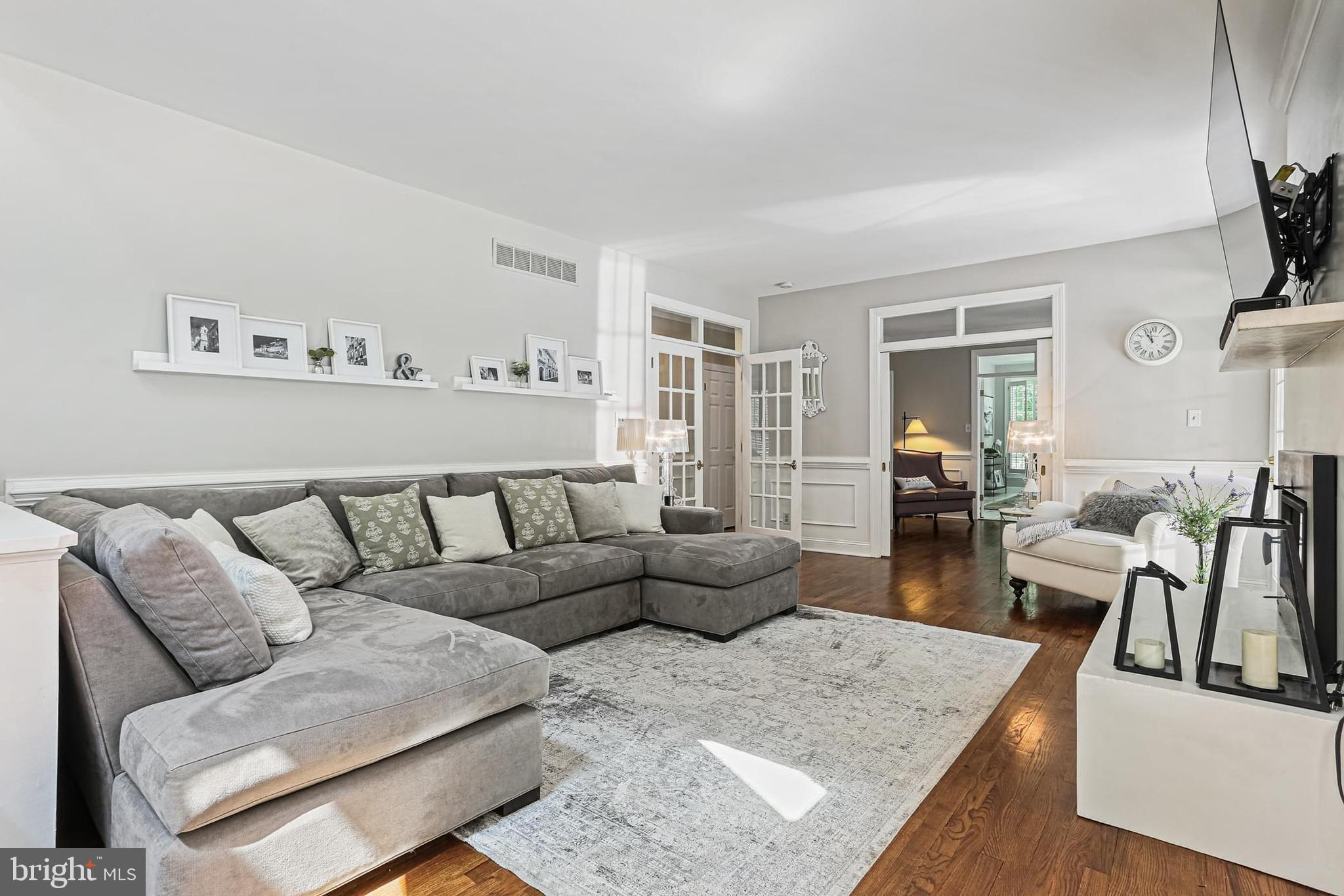 TRIADELPHIA WOODS - Residential