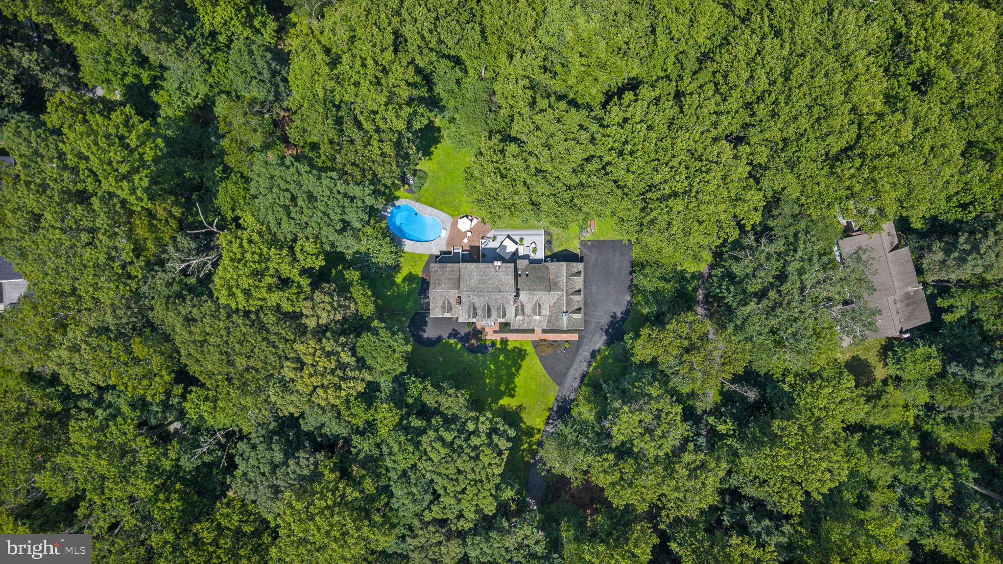 TRIADELPHIA WOODS - Residential