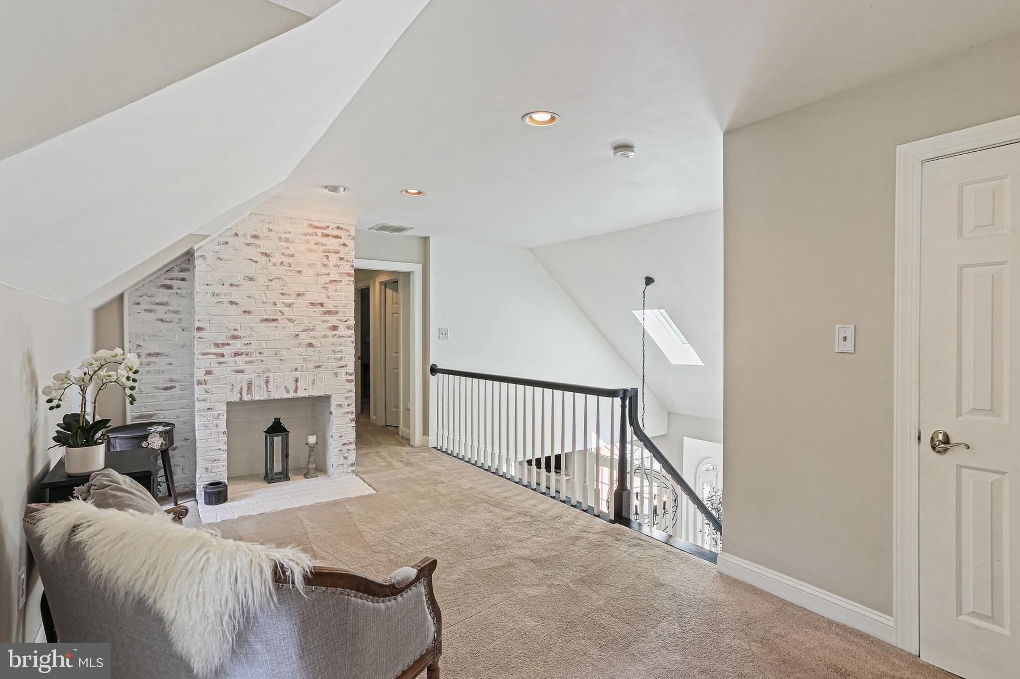 TRIADELPHIA WOODS - Residential