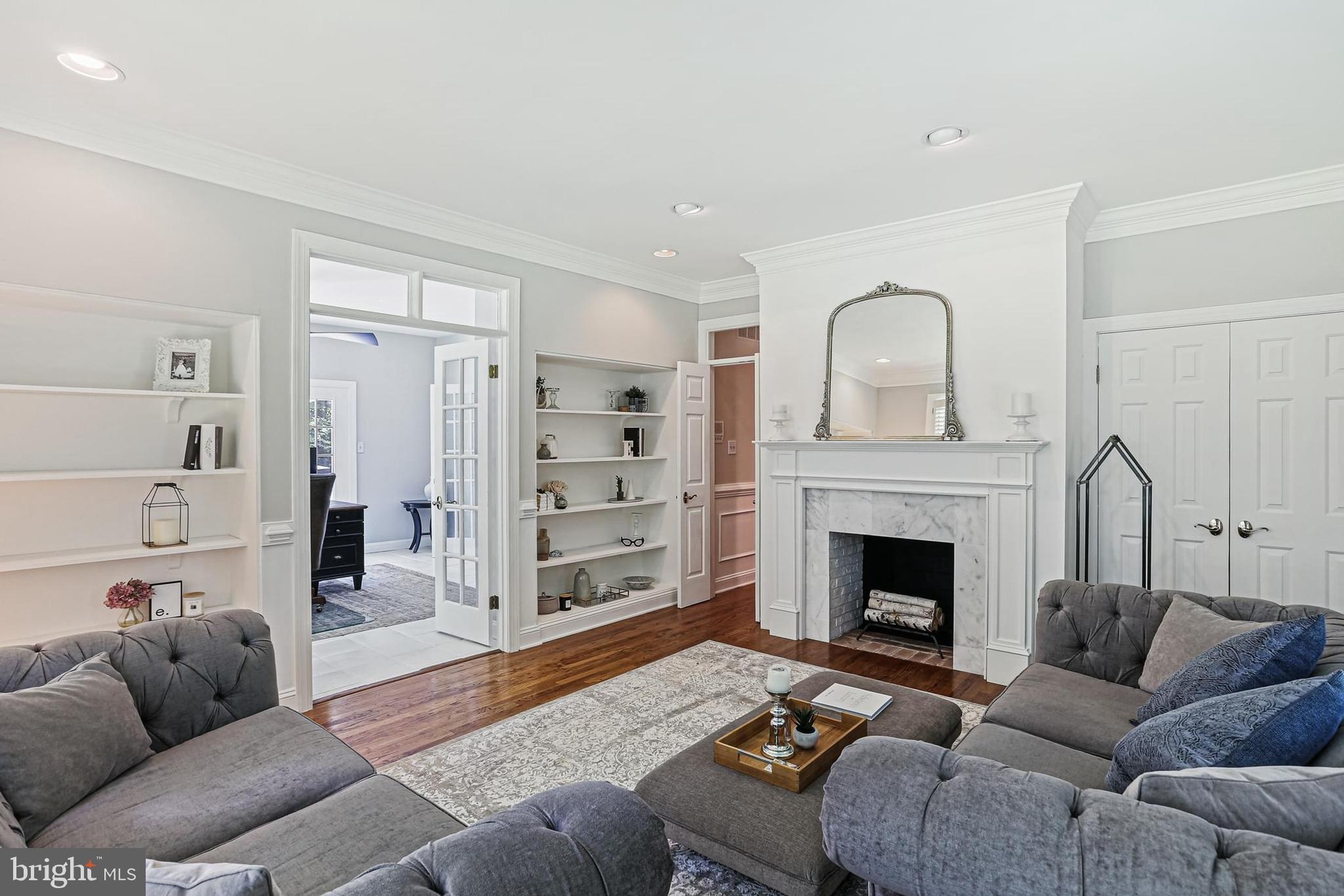 TRIADELPHIA WOODS - Residential