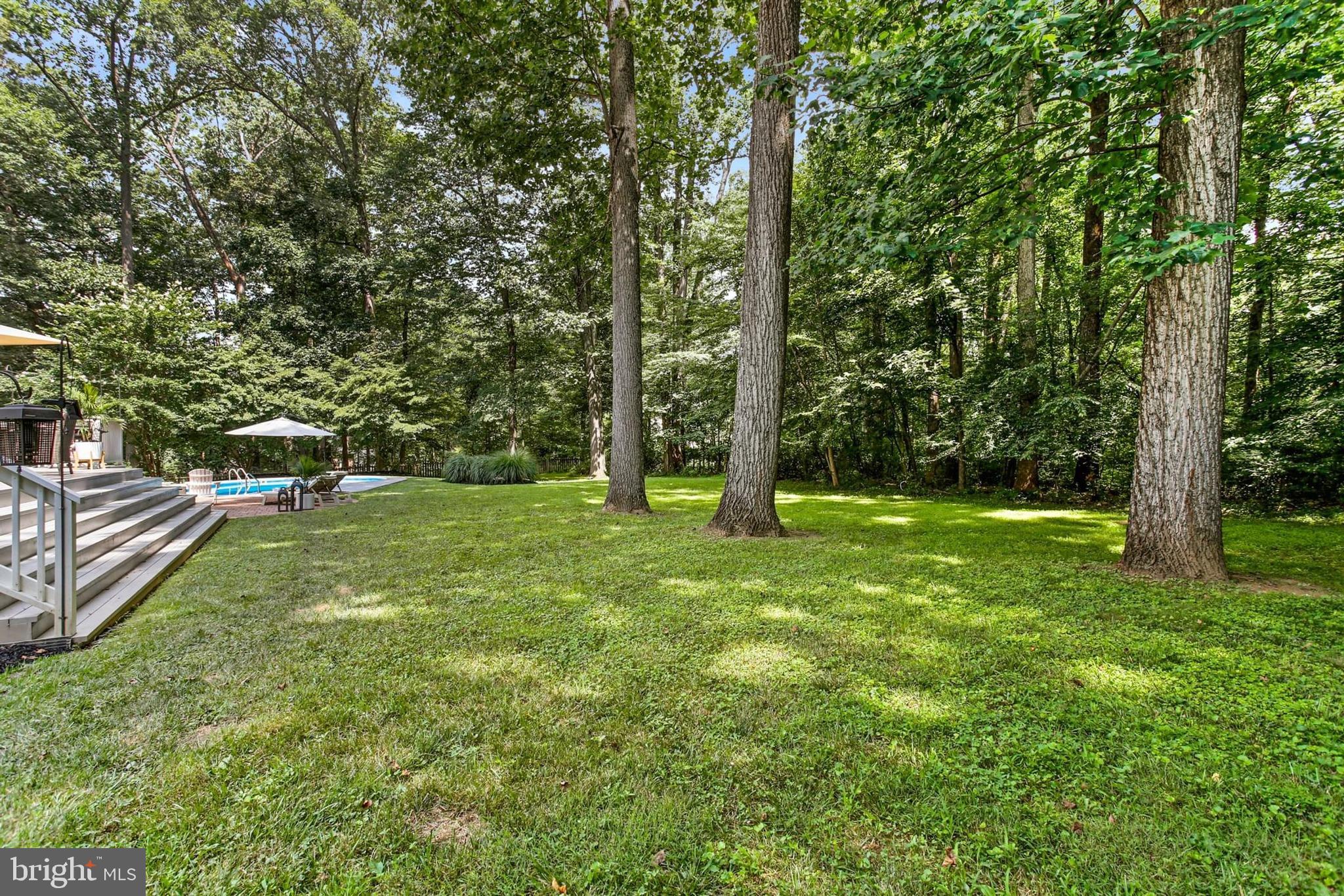 TRIADELPHIA WOODS - Residential