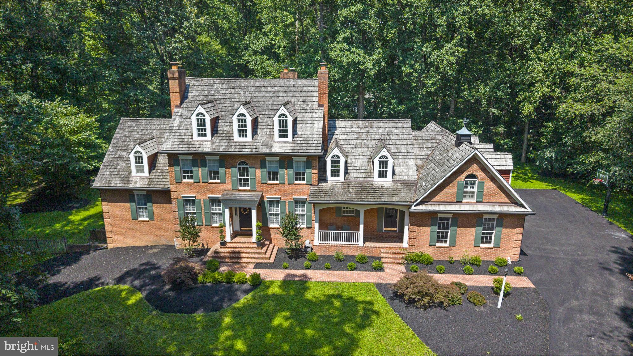 TRIADELPHIA WOODS - Residential