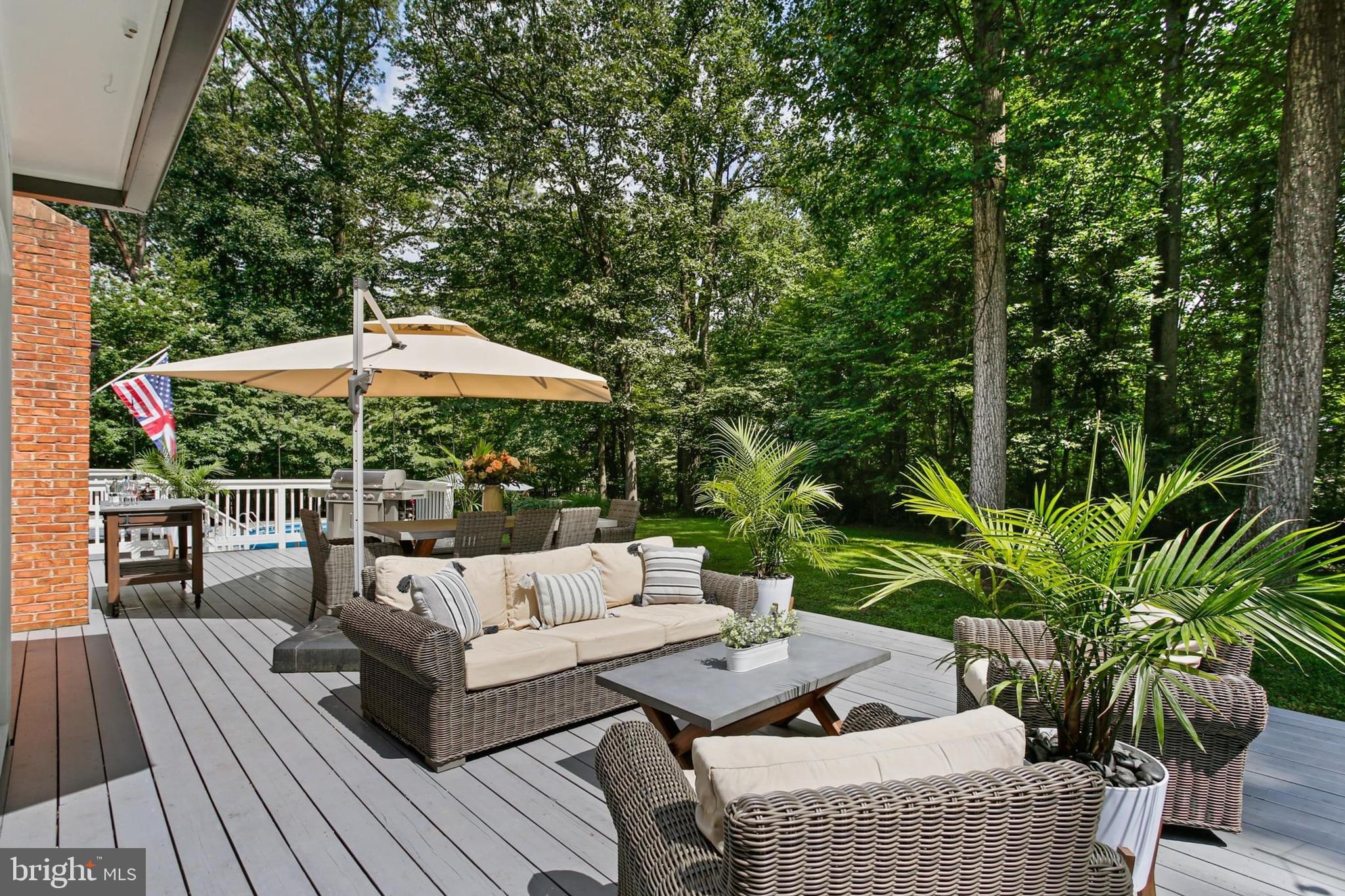 12658 GOLDEN OAK DRIVE