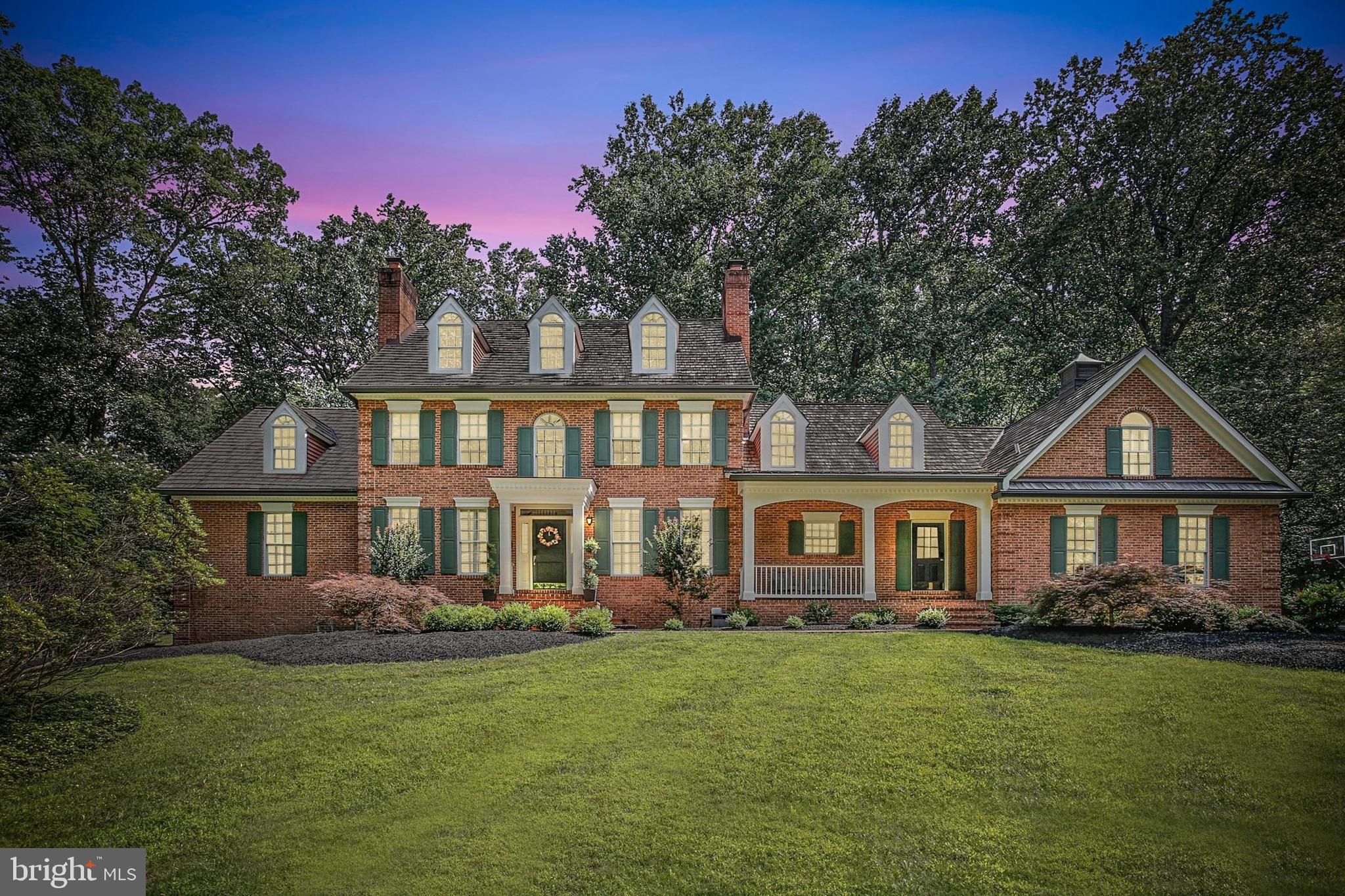 TRIADELPHIA WOODS - Residential