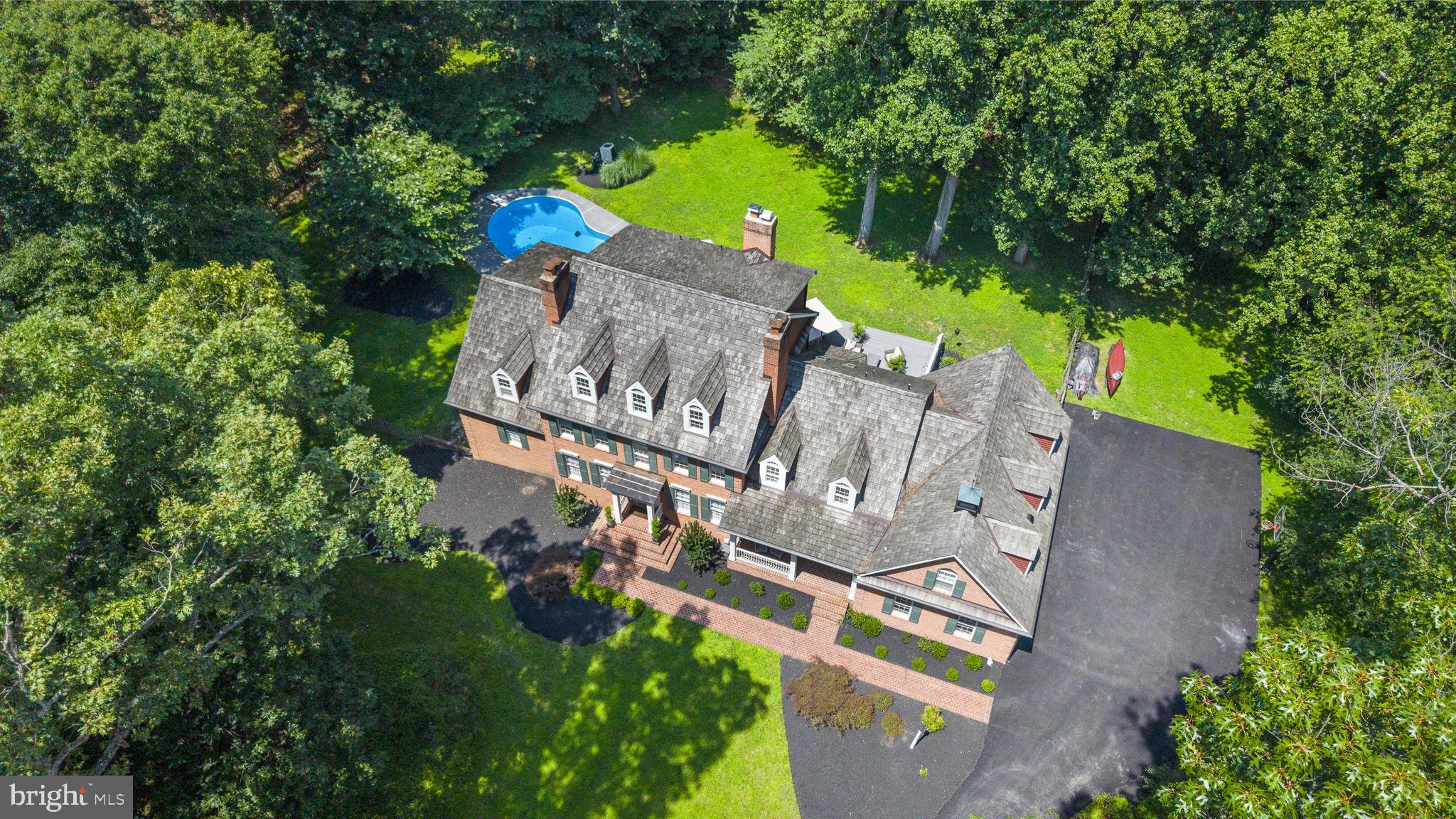 TRIADELPHIA WOODS - Residential