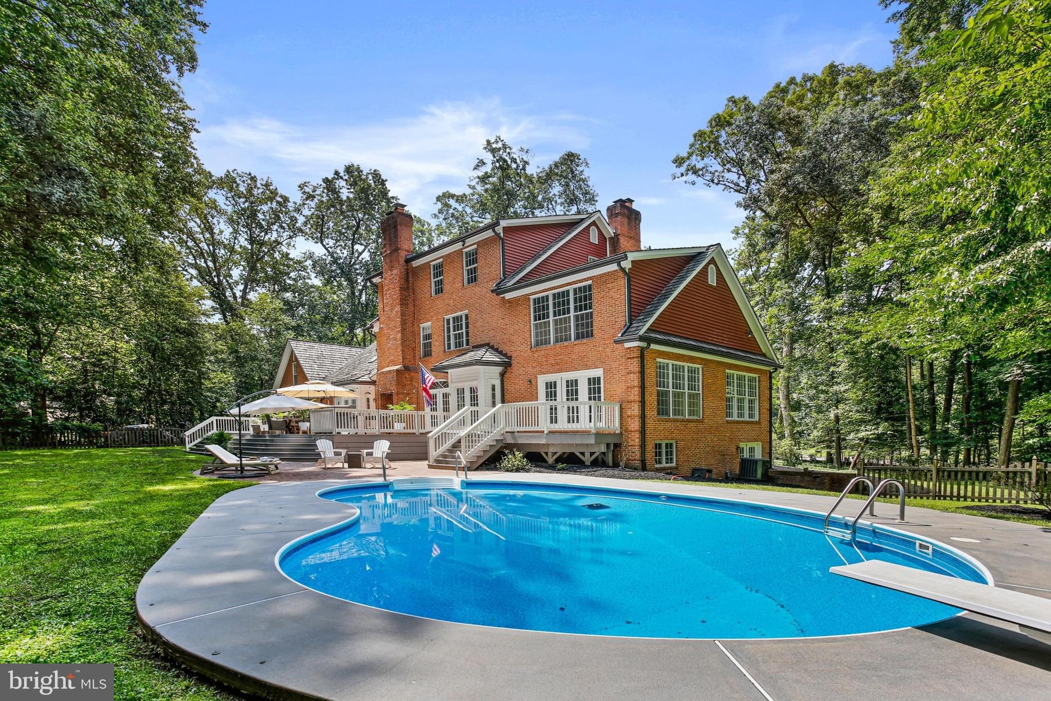 12658 GOLDEN OAK DRIVE