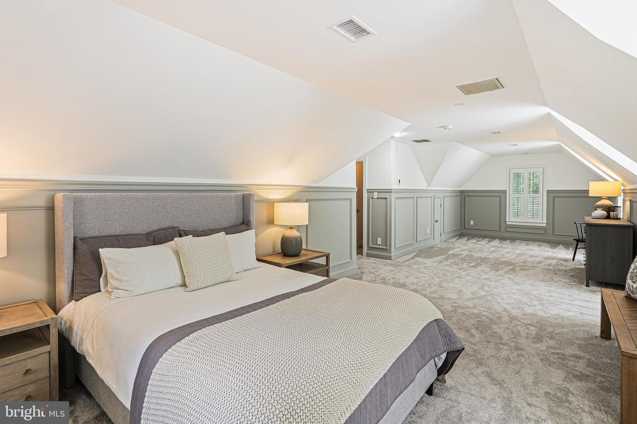 TRIADELPHIA WOODS - Residential