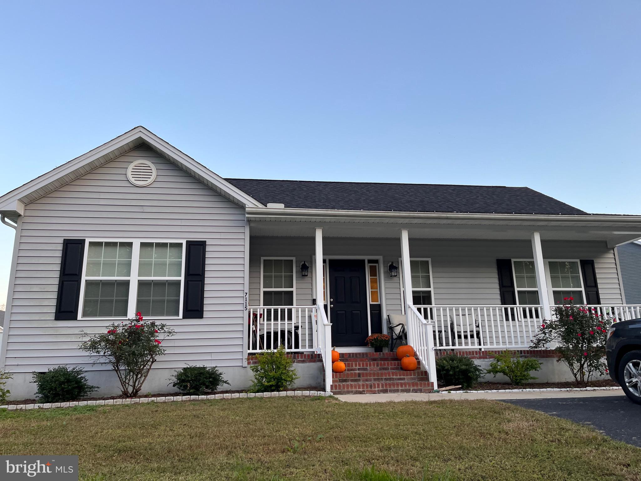 ARCADIA VILLAGE - Residential