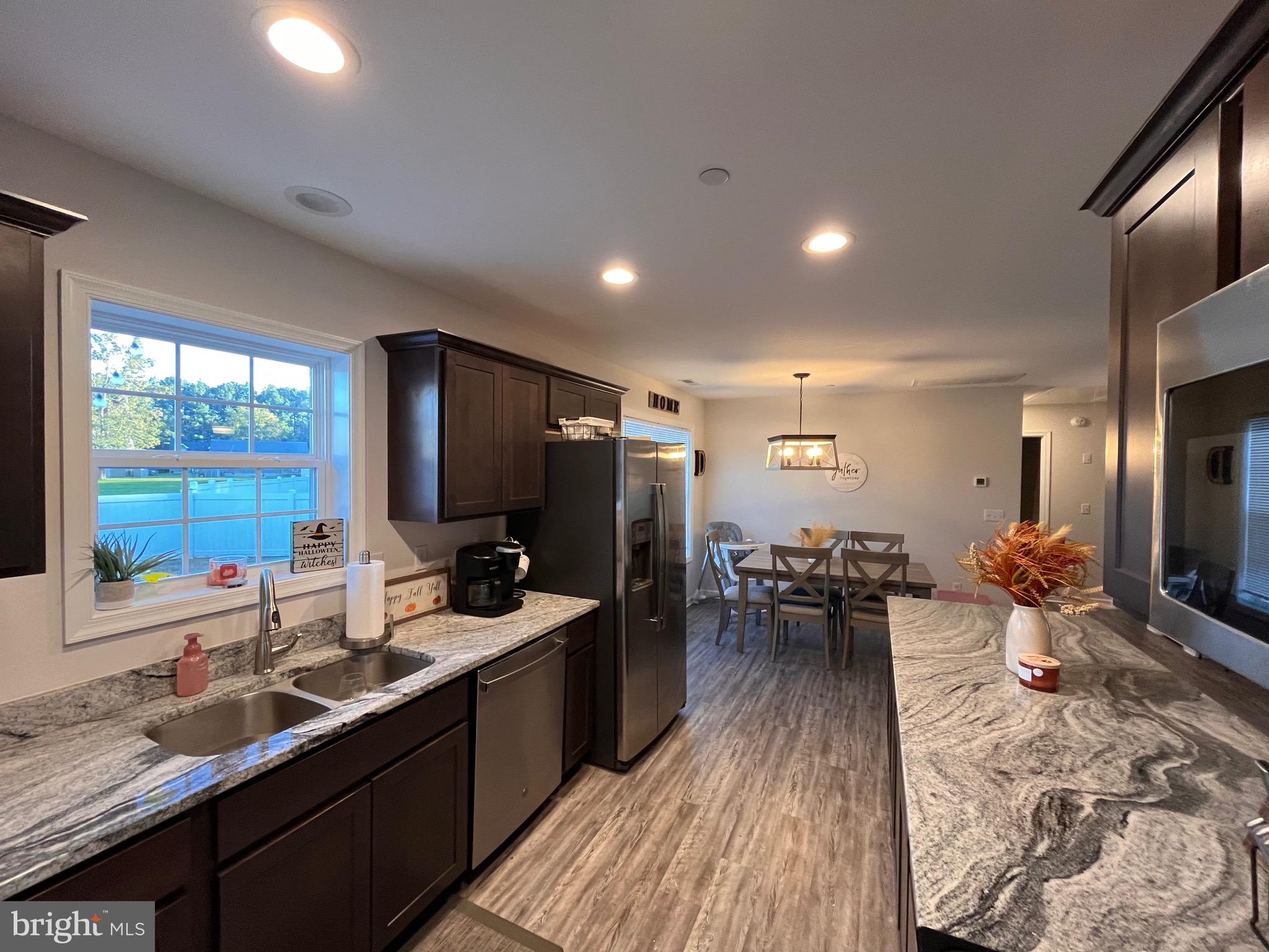 ARCADIA VILLAGE - Residential