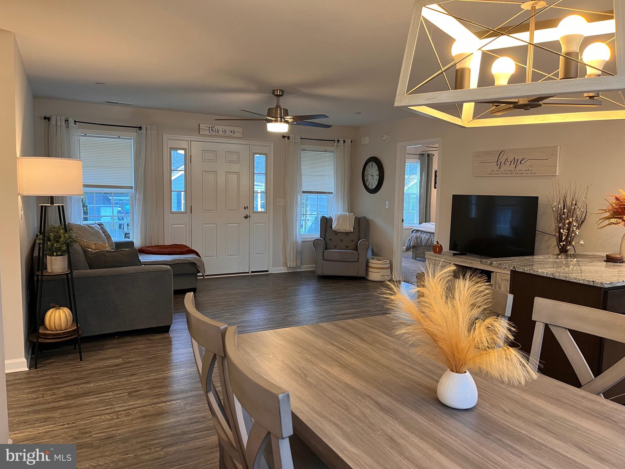 ARCADIA VILLAGE - Residential