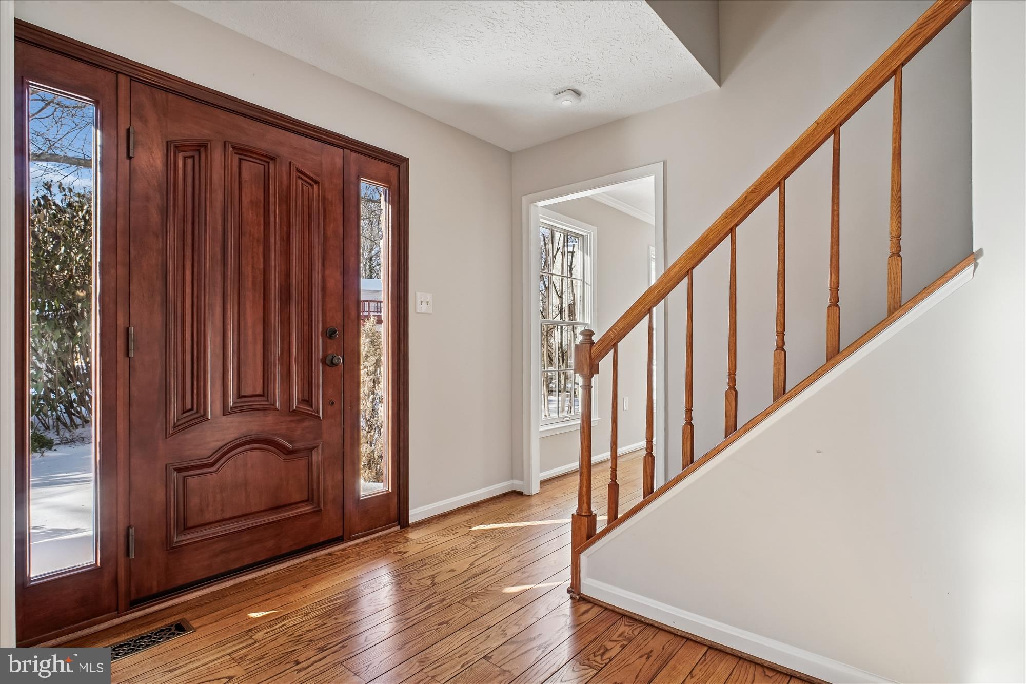 4623 UNIVERSITY DRIVE