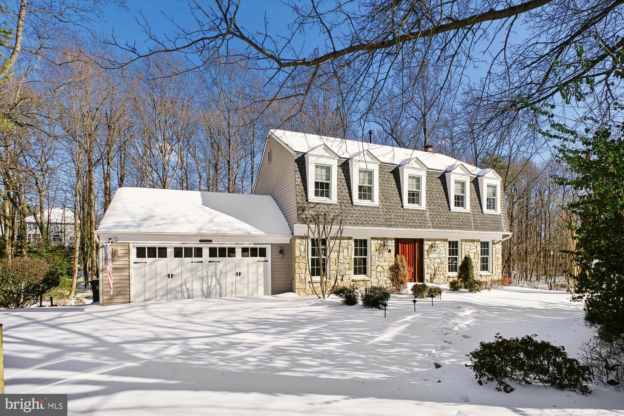 4623 UNIVERSITY DRIVE