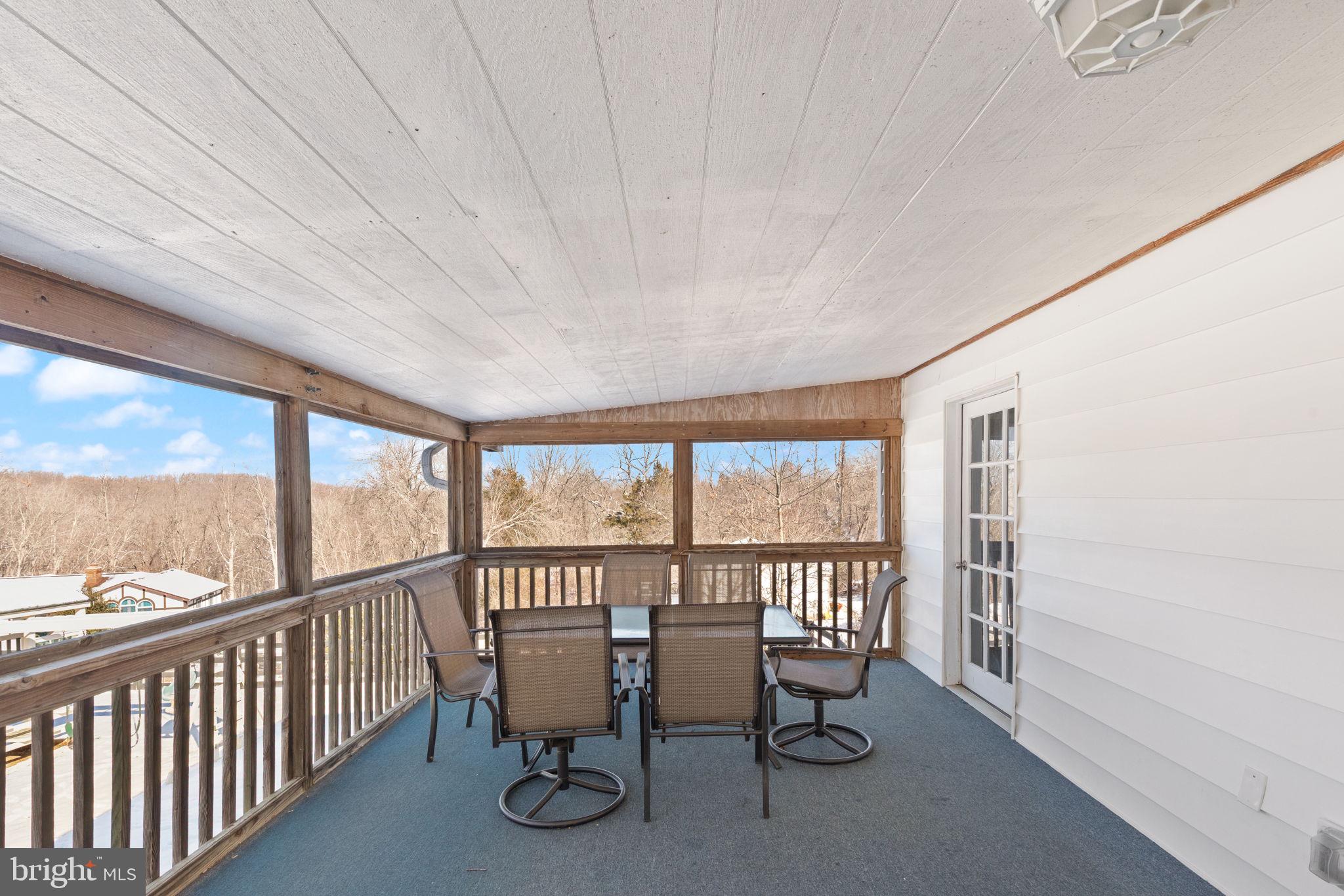 NORTHAMPTON - Residential