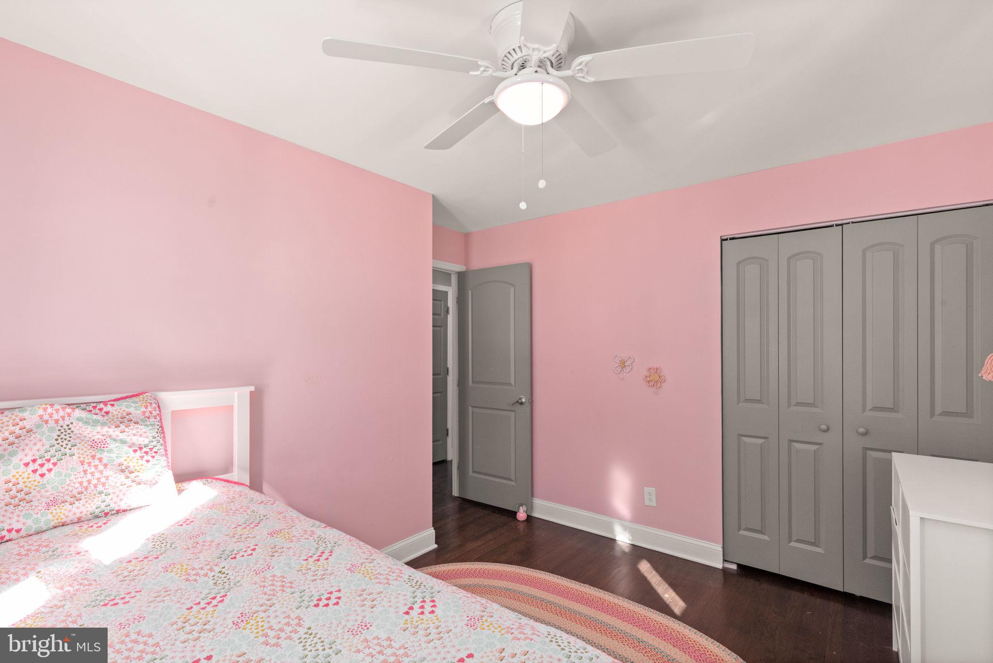 NORTHAMPTON - Residential