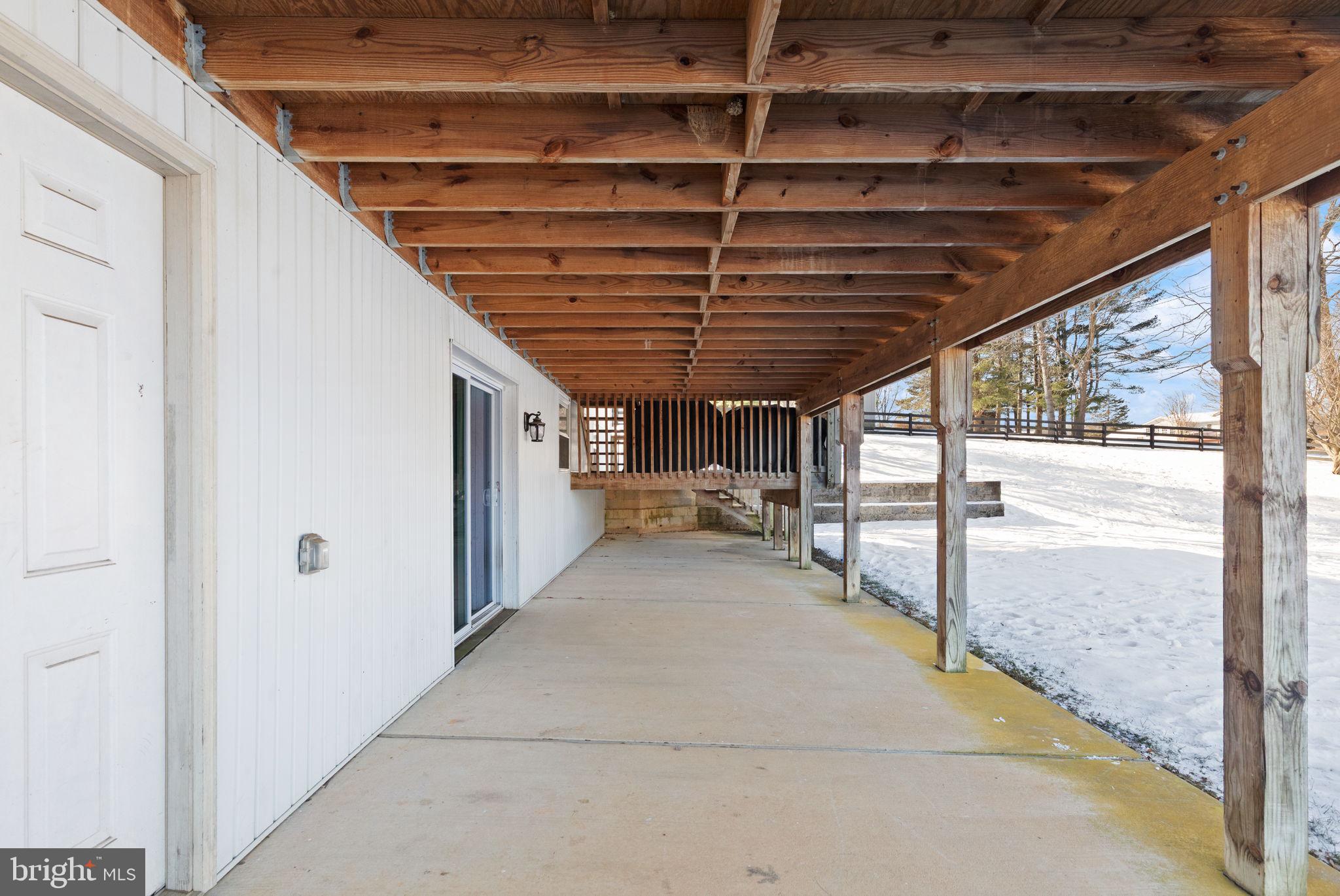 NORTHAMPTON - Residential