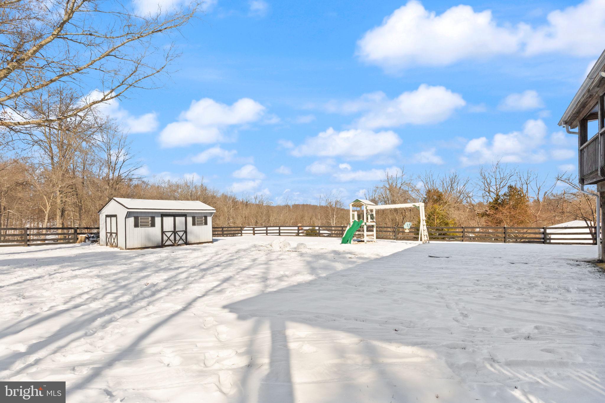 NORTHAMPTON - Residential