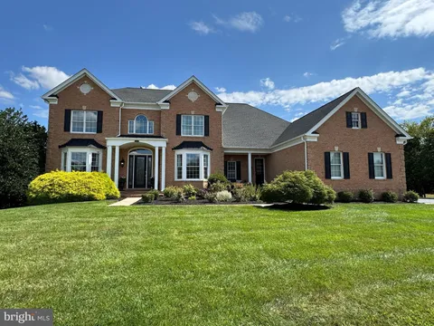 43116 Unison Knoll Circle, Ashburn, VA MLS: VALO2109234