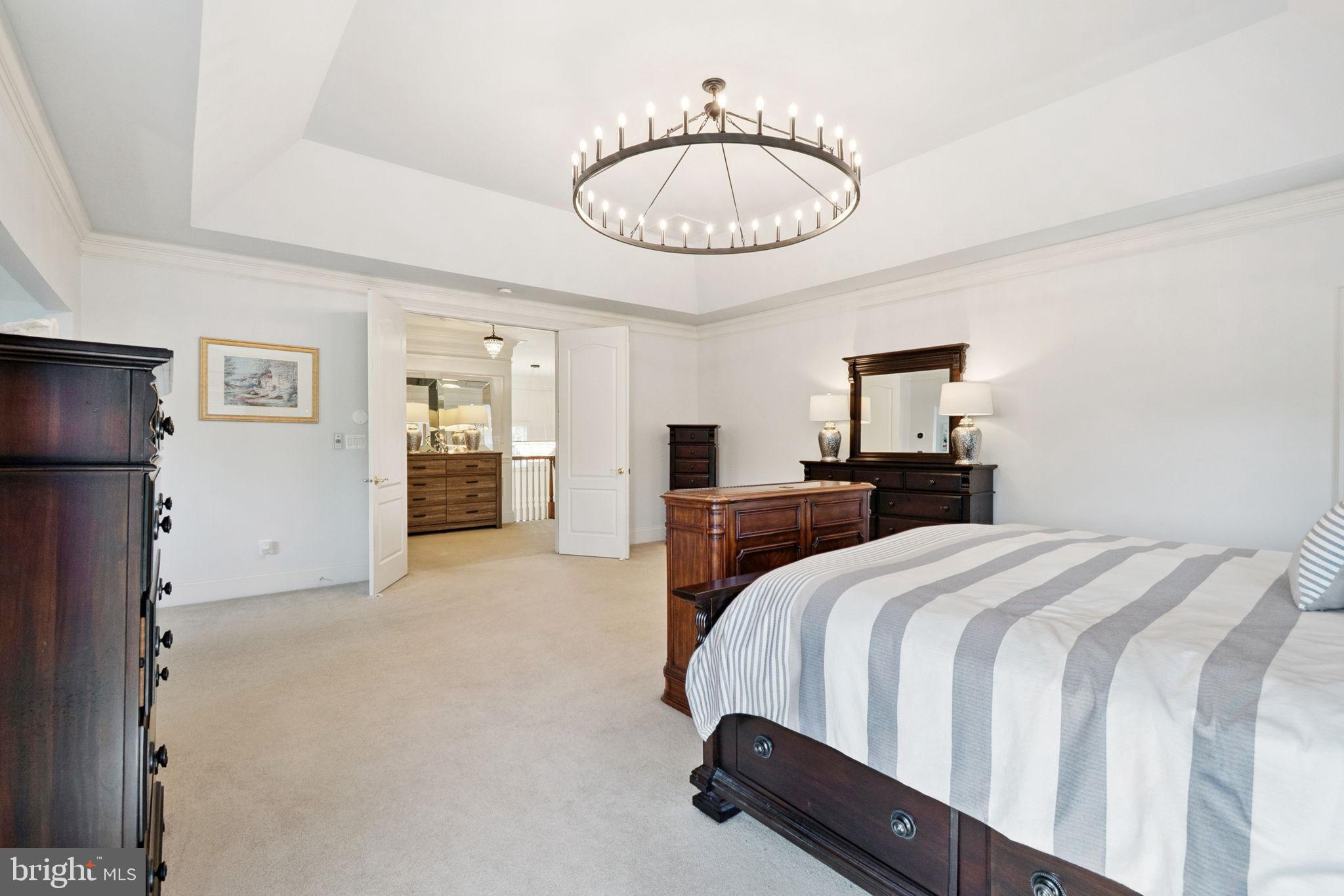 LOUDOUN VALLEY ESTATES - Residential