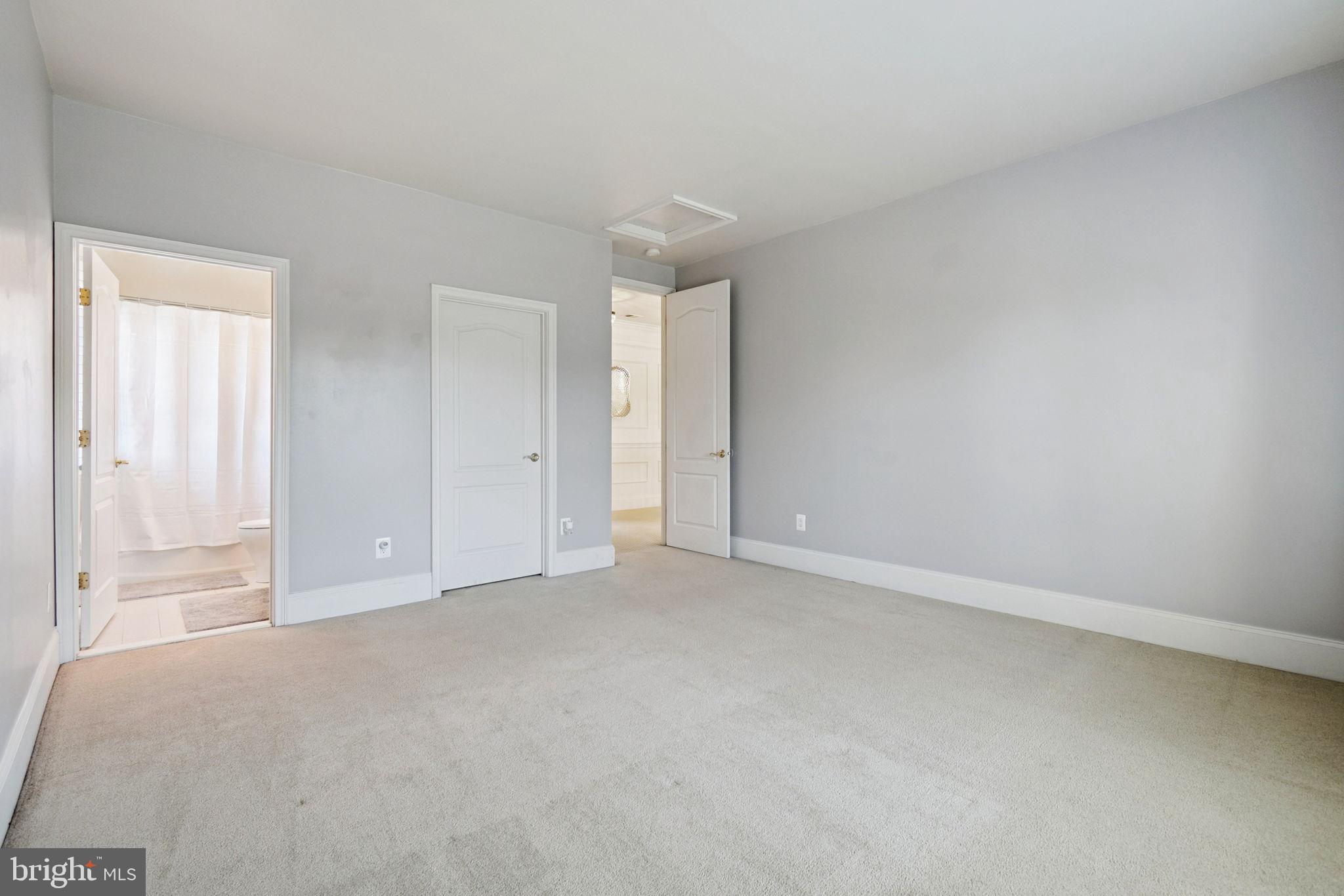 LOUDOUN VALLEY ESTATES - Residential