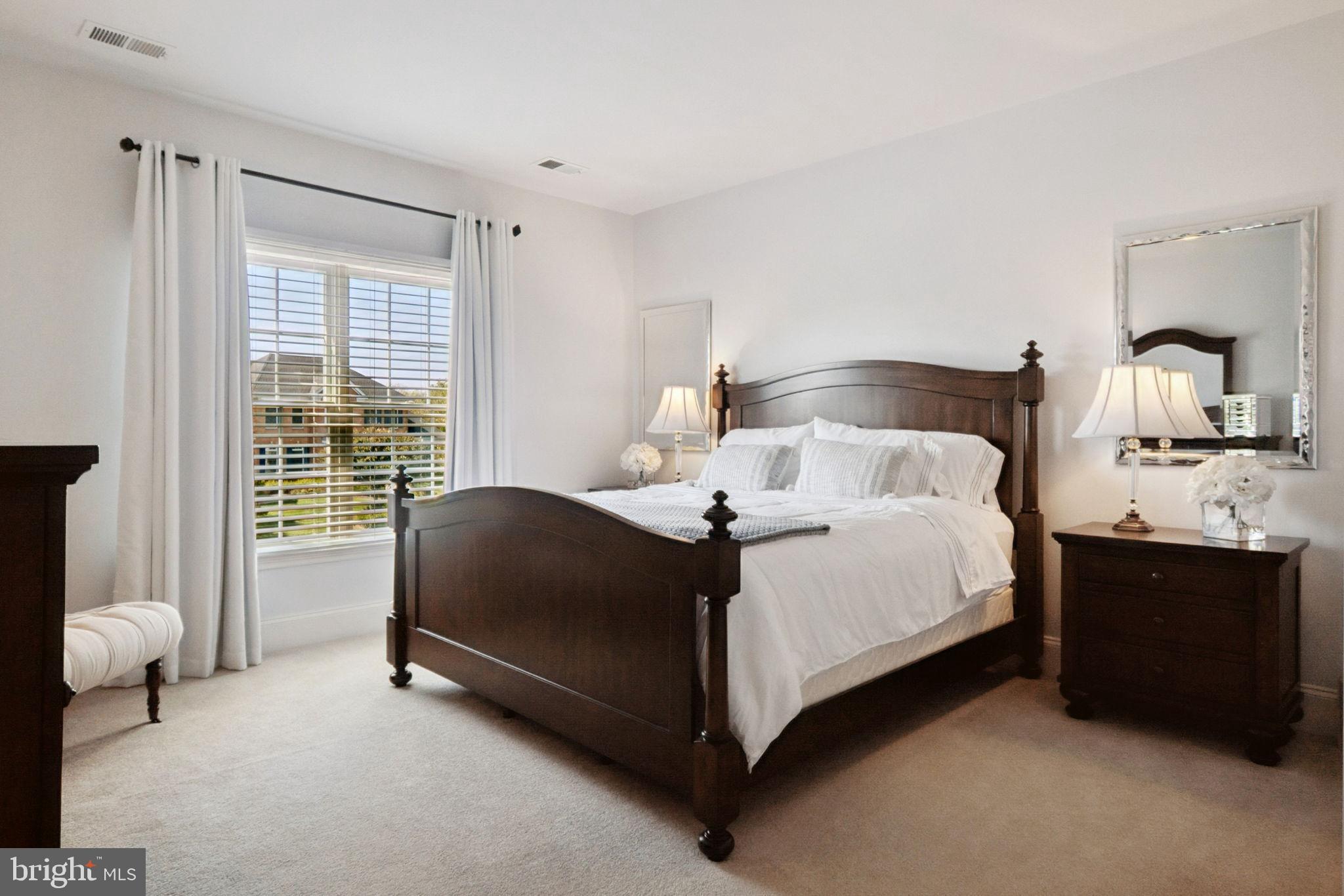 LOUDOUN VALLEY ESTATES - Residential