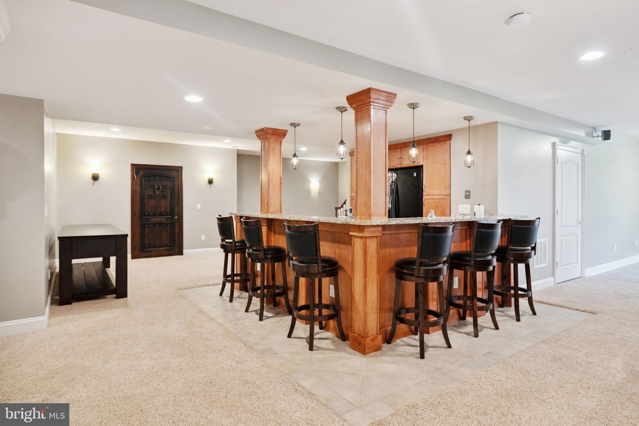 LOUDOUN VALLEY ESTATES - Residential