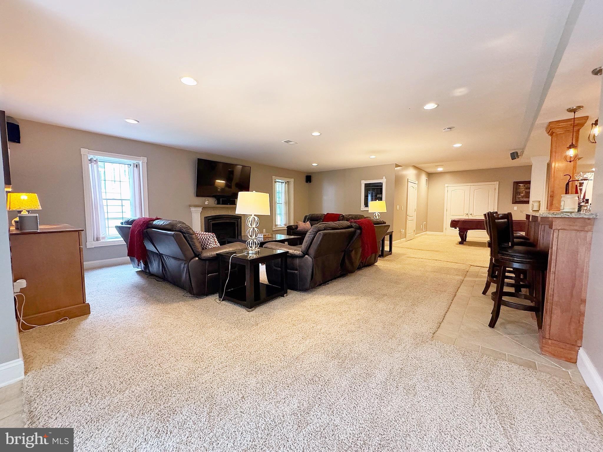 LOUDOUN VALLEY ESTATES - Residential