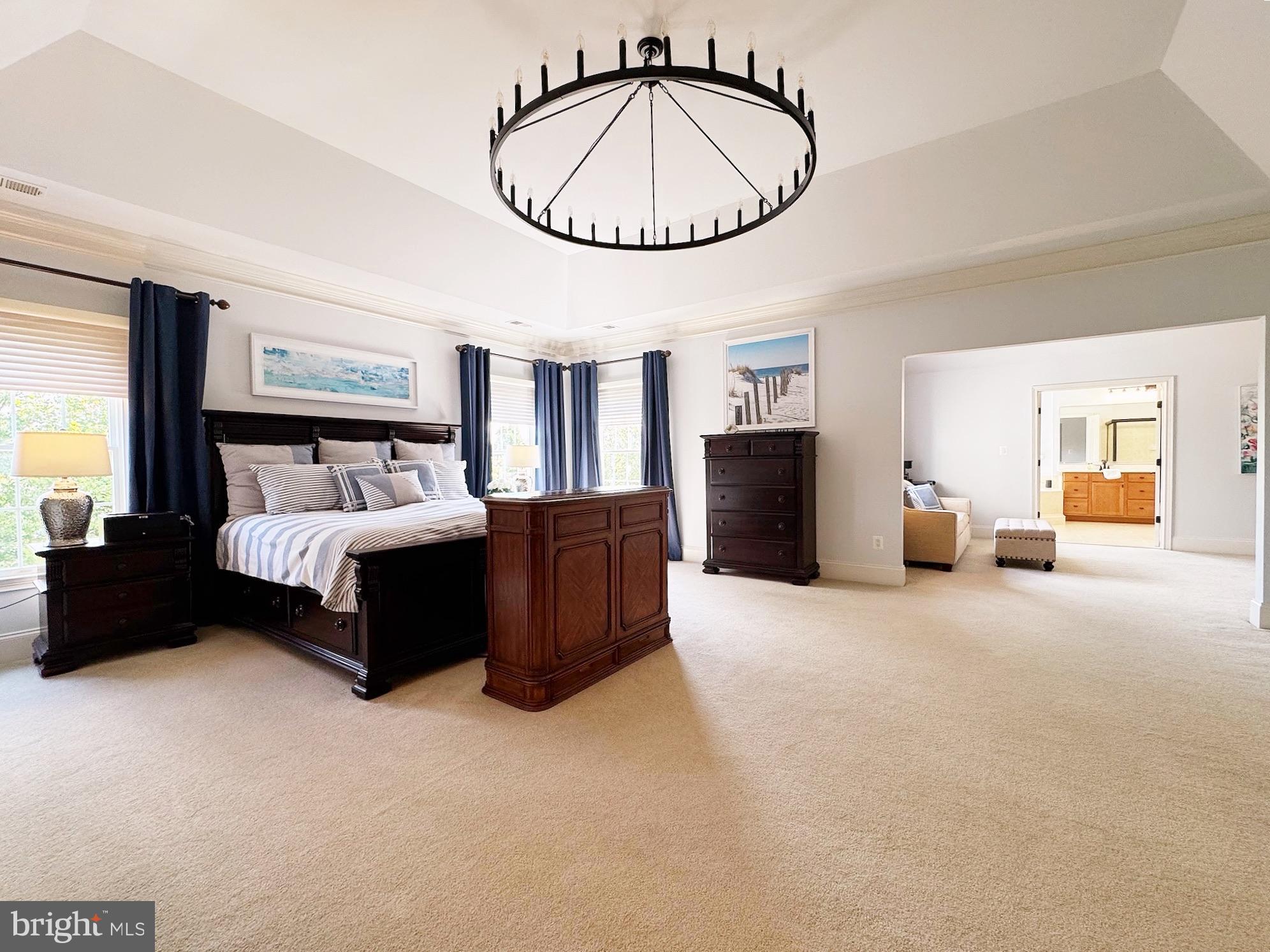 LOUDOUN VALLEY ESTATES - Residential