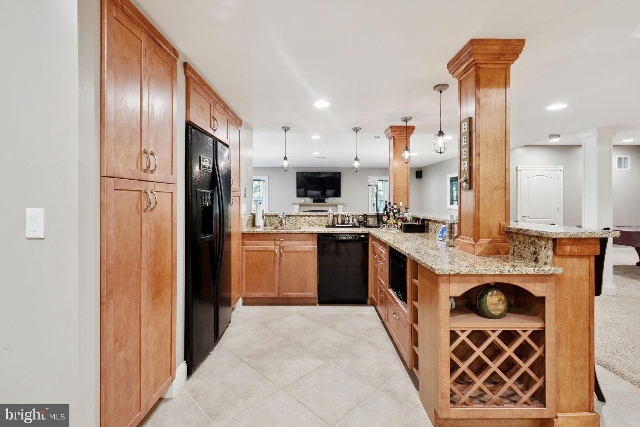 LOUDOUN VALLEY ESTATES - Residential