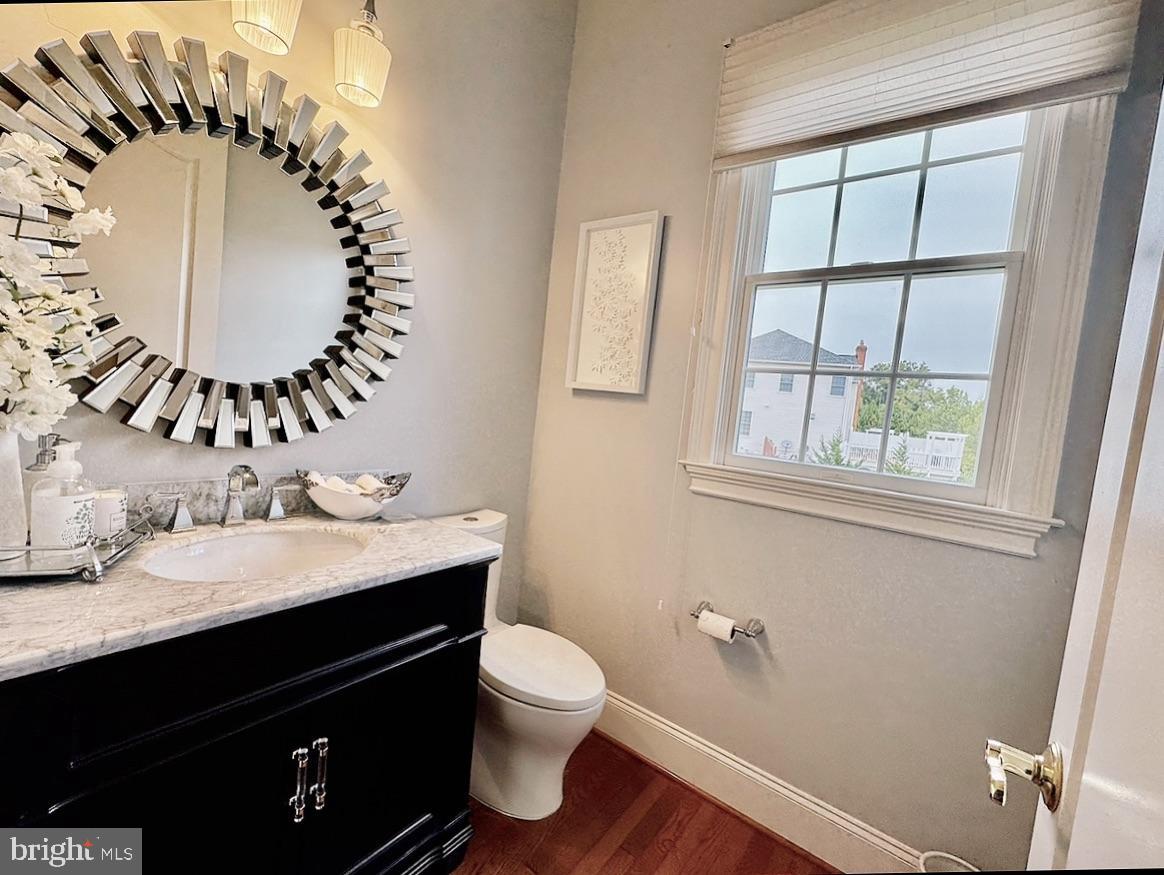 LOUDOUN VALLEY ESTATES - Residential