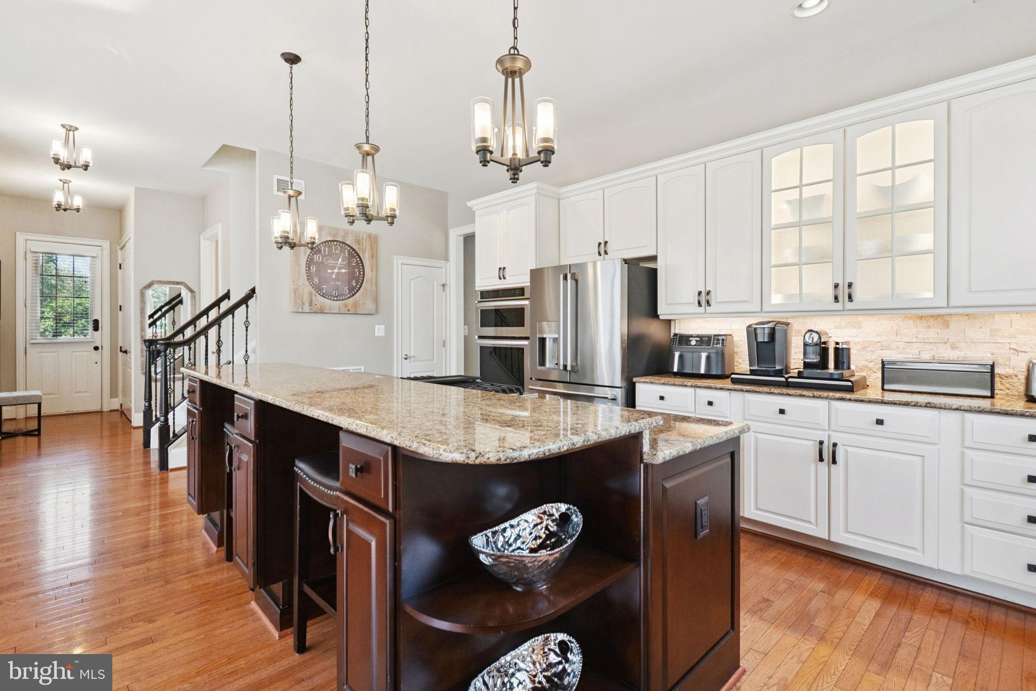 LOUDOUN VALLEY ESTATES - Residential