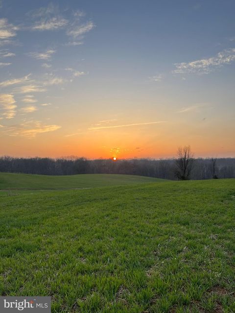 19101 DARNESTOWN POOLESVILLE MD 20837