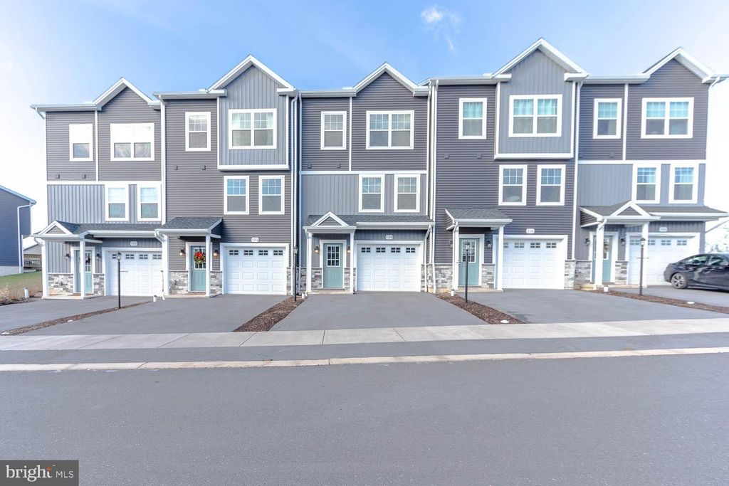 Photo of 120 Highpoint Park Drive, PLEASANT GAP, PA 16823 (MLS # PACE2517220)