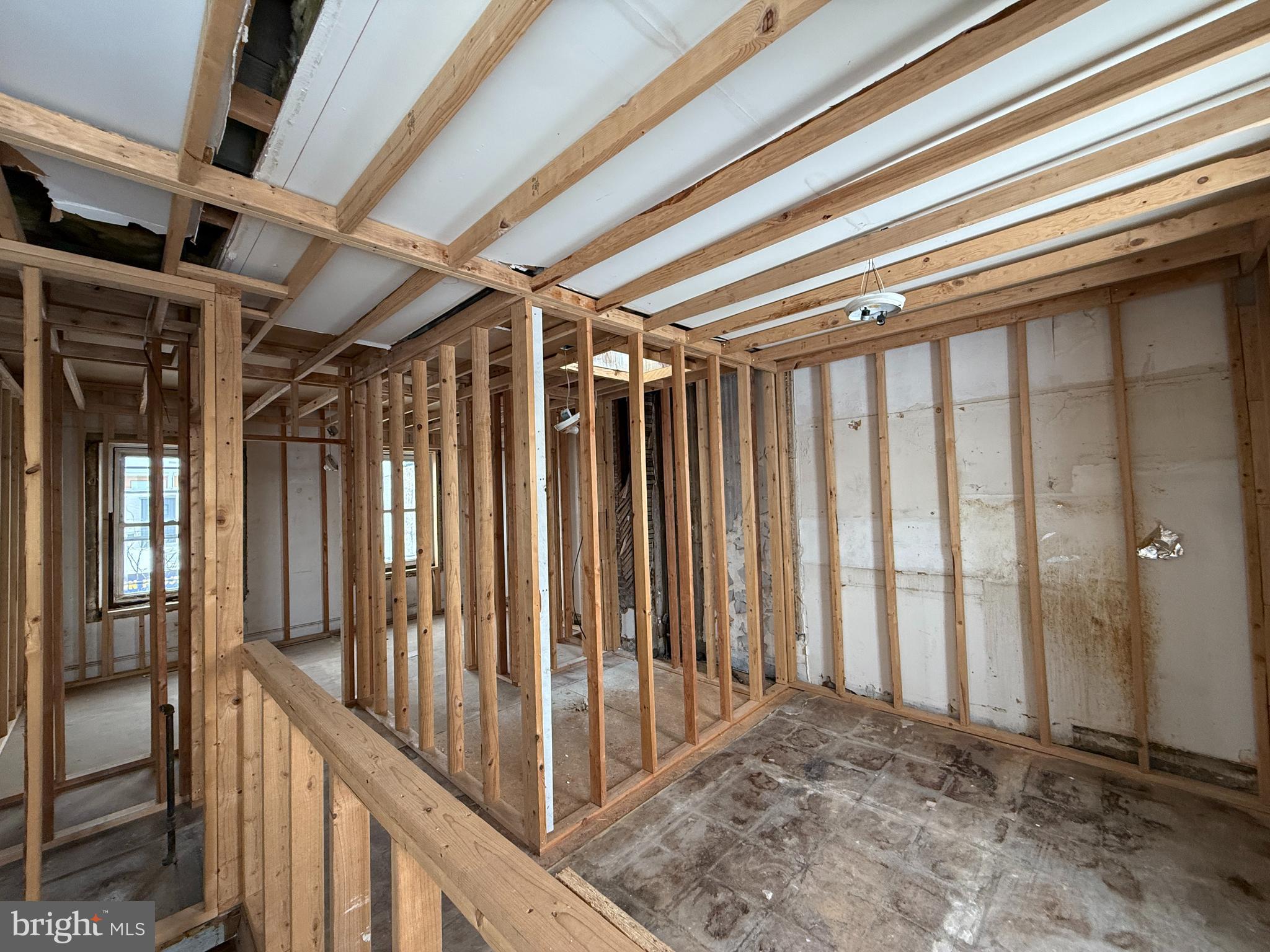 PASSYUNK SQUARE - Residential Income