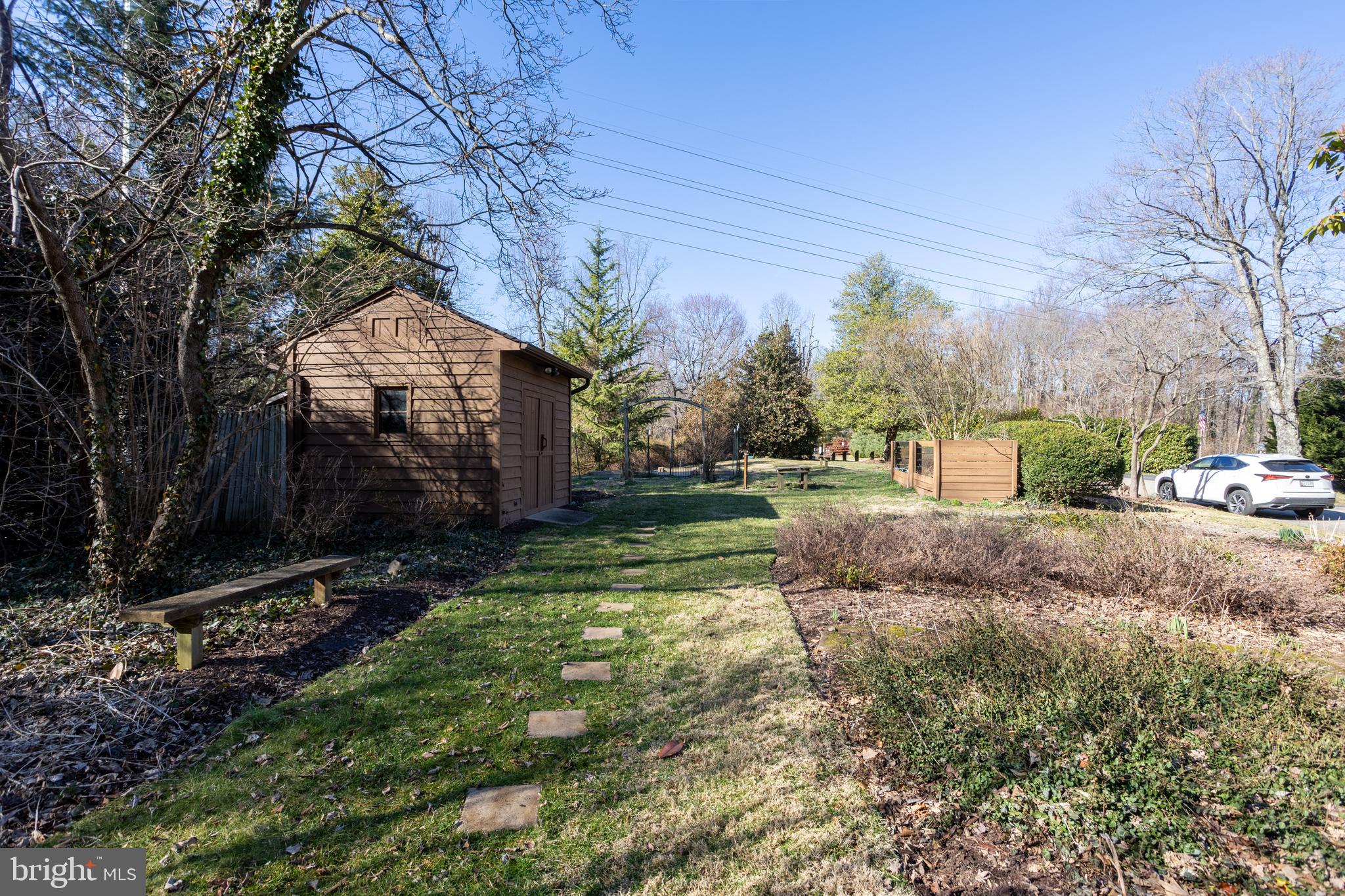 TALL TIMBERS - Residential