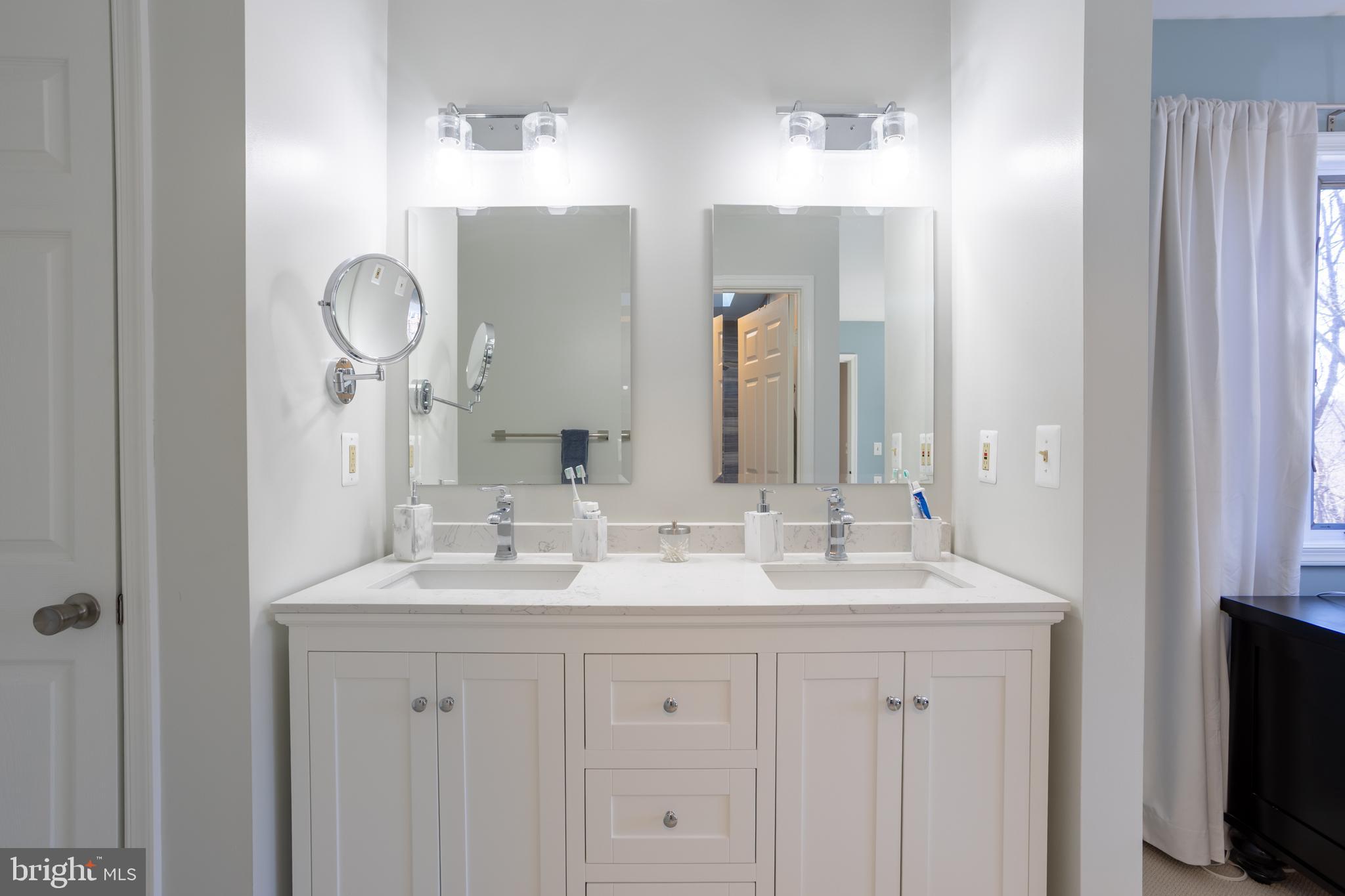 TALL TIMBERS - Residential