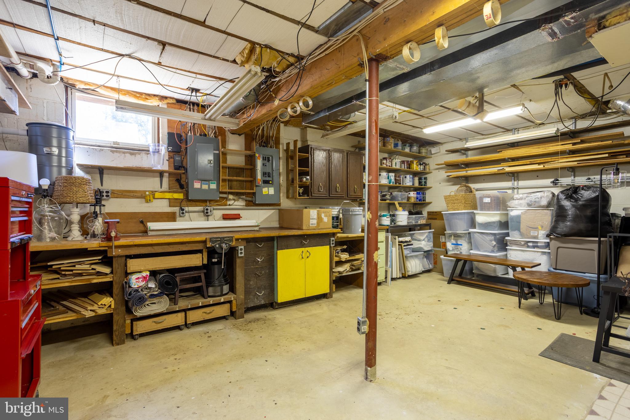 TALL TIMBERS - Residential